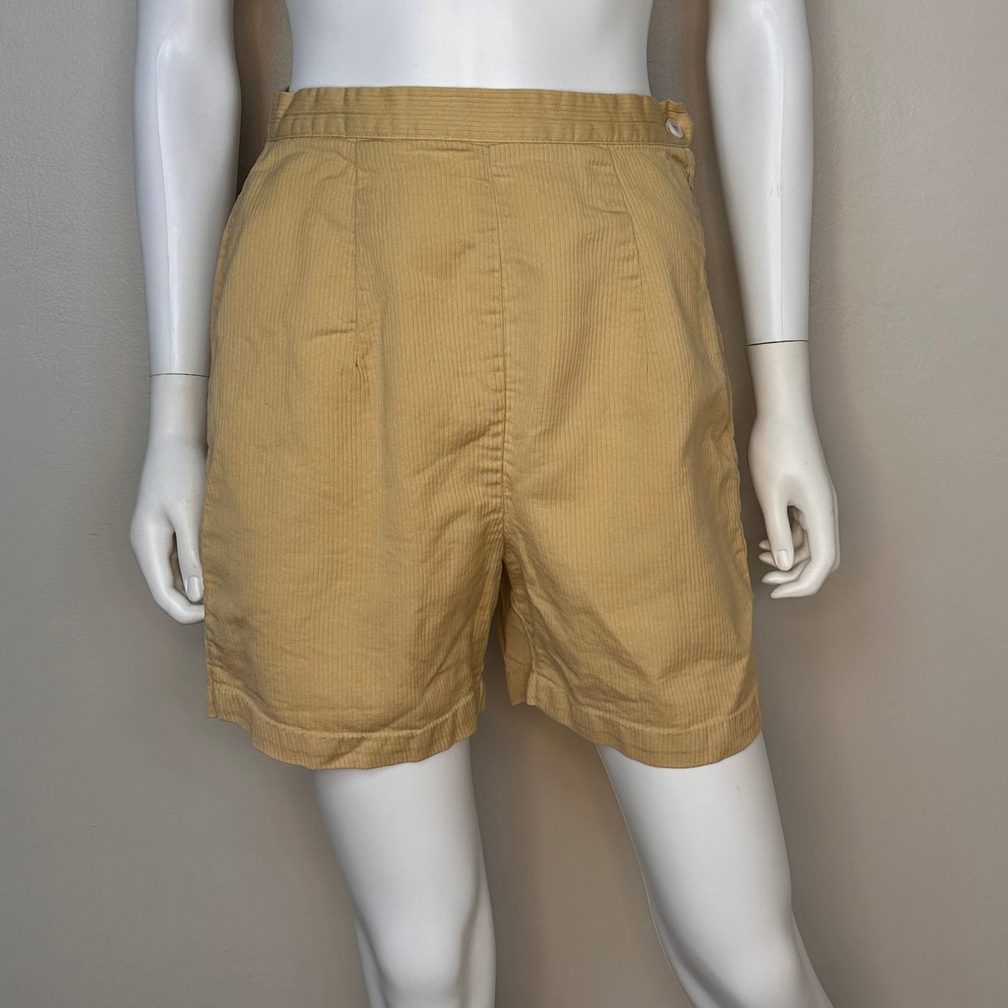 1950s/60s Tan Side Zip High Waisted Shorts, Size XS