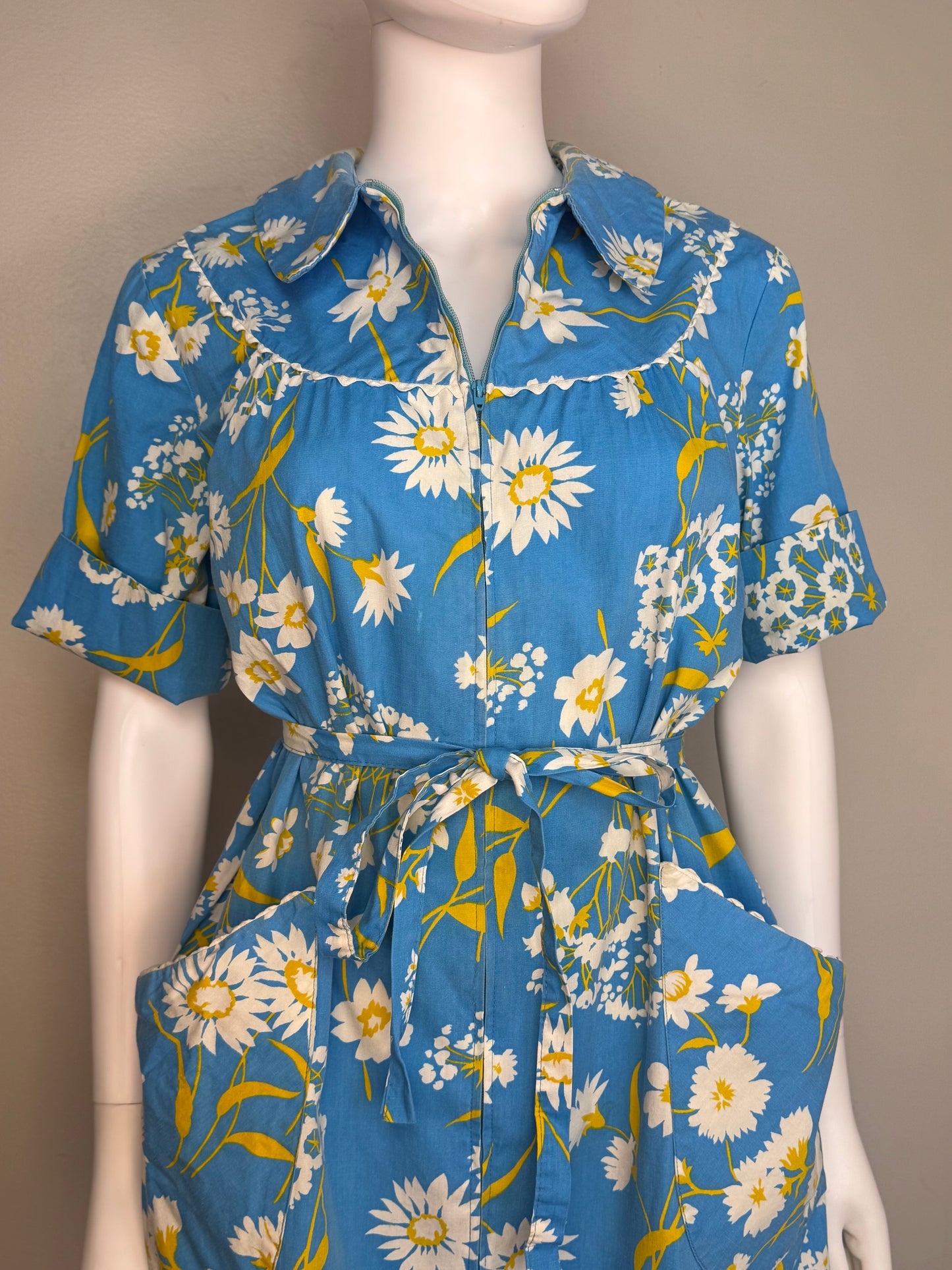 1960s Blue Floral House Dress, Rickrack Trim, Relax-A-Coat by Adele Fashions Size M/L