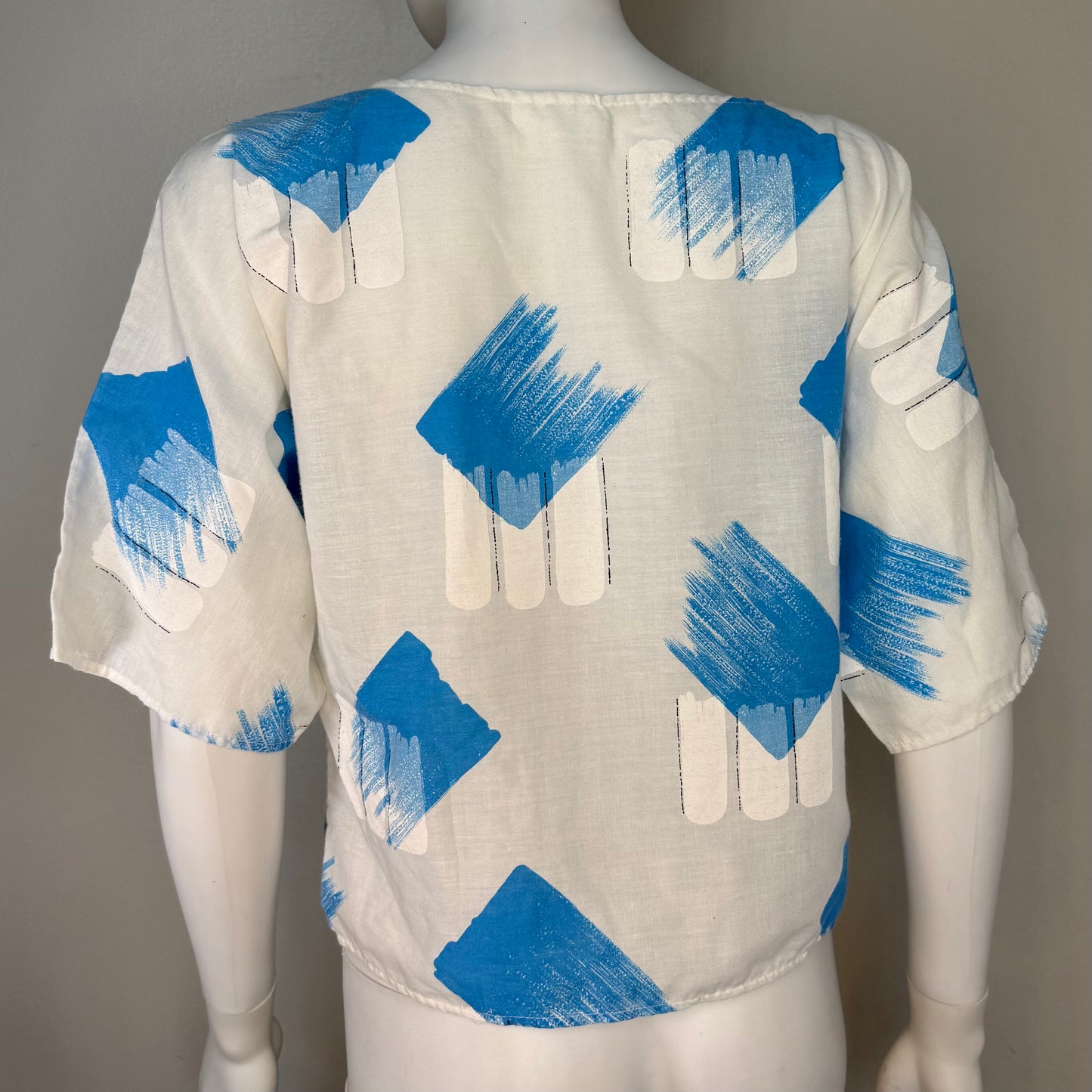 1980s Abstract Geometric Boxy Top with Giant Buttons, Suzy Phillips Size Medium