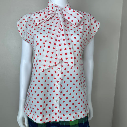 1970s White and Red Polka Dot Sleeveless Bow Neck Blouse, Judy Bond Size Medium