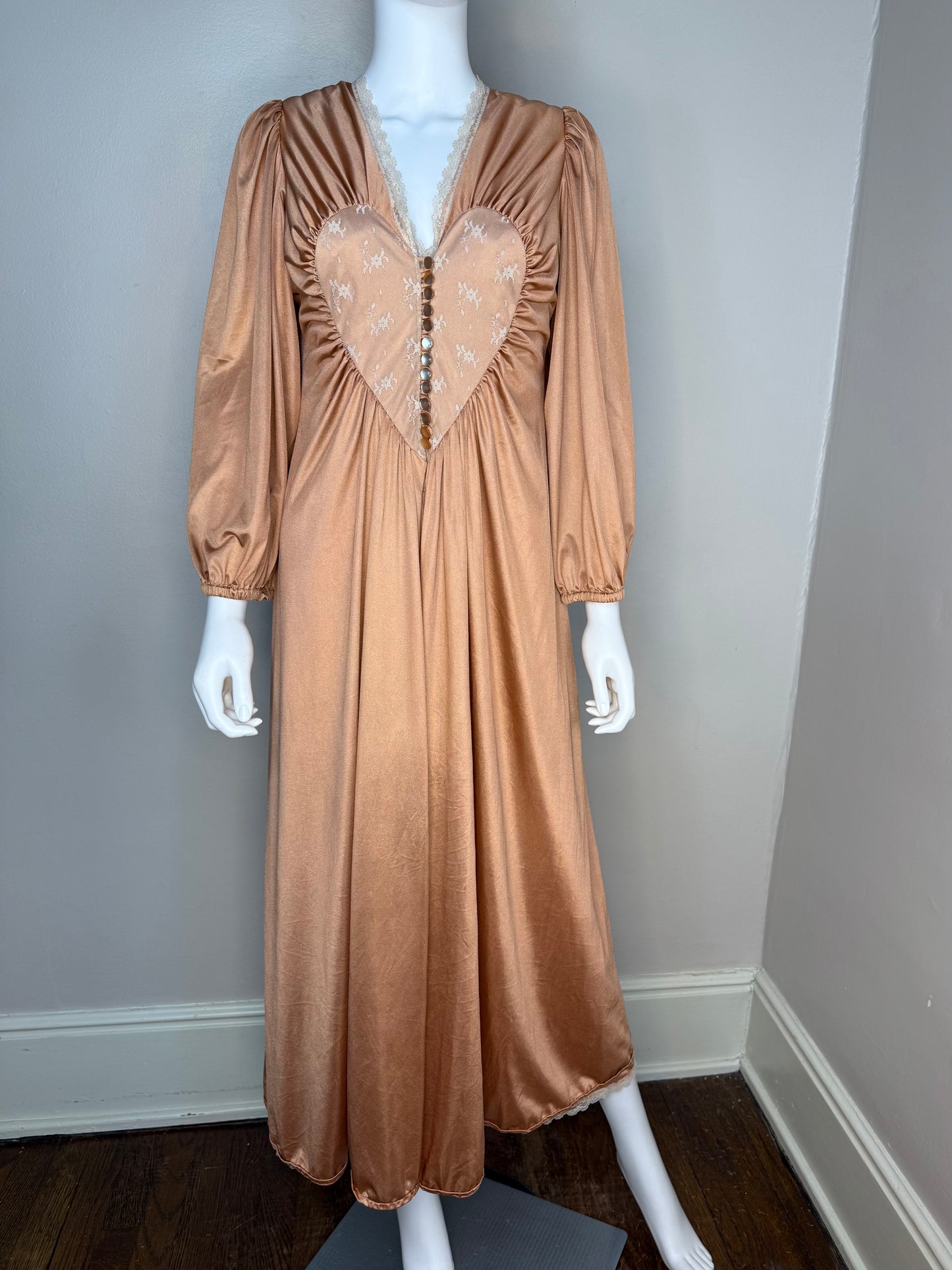 1970s Rose Gold Lace Heart Peignoir Set, Nightgown and Robe, Size XS/Small