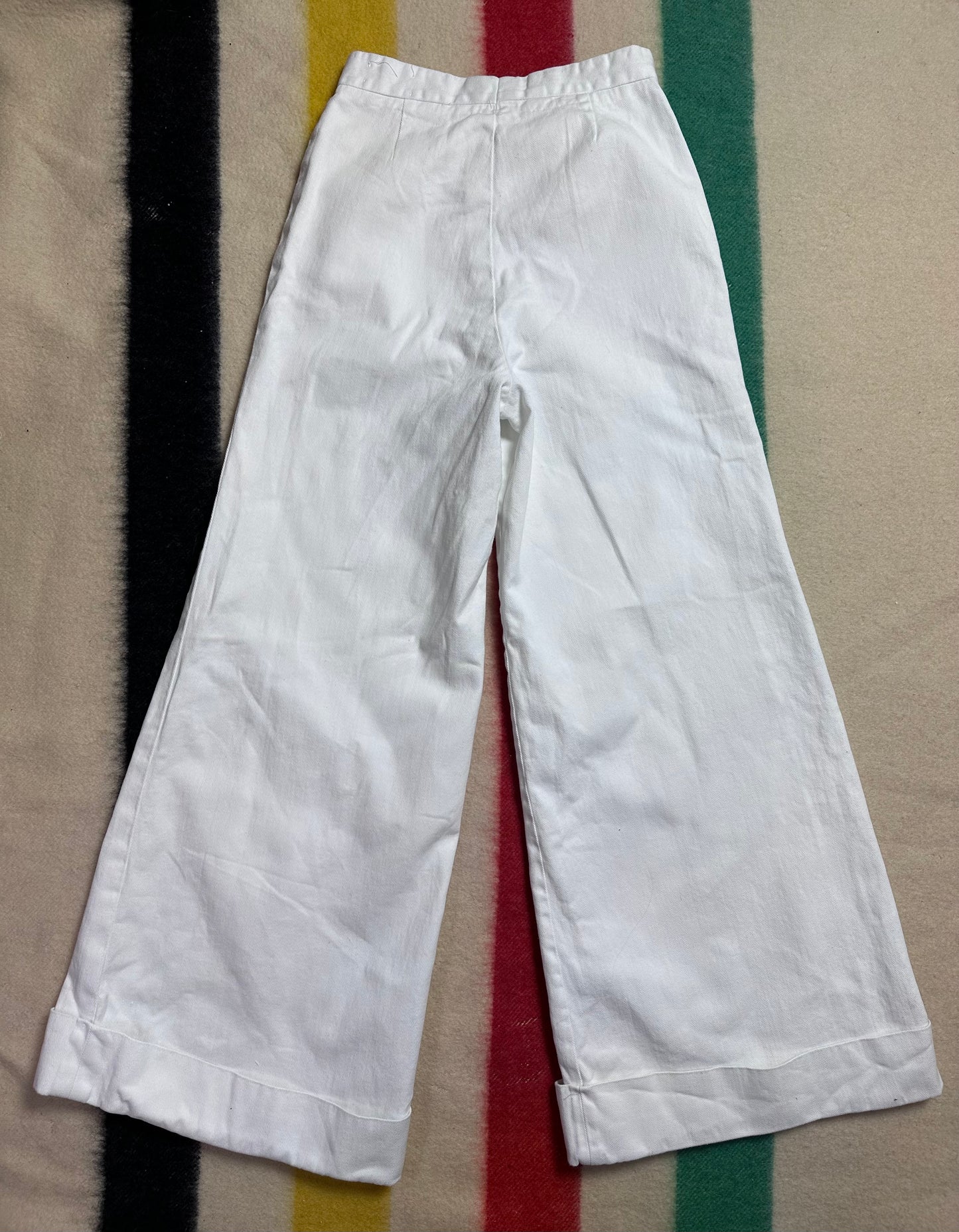 1970s White Extra Wide Bell Bottom Jeans, h.i.s for Her, 27"x30.25"