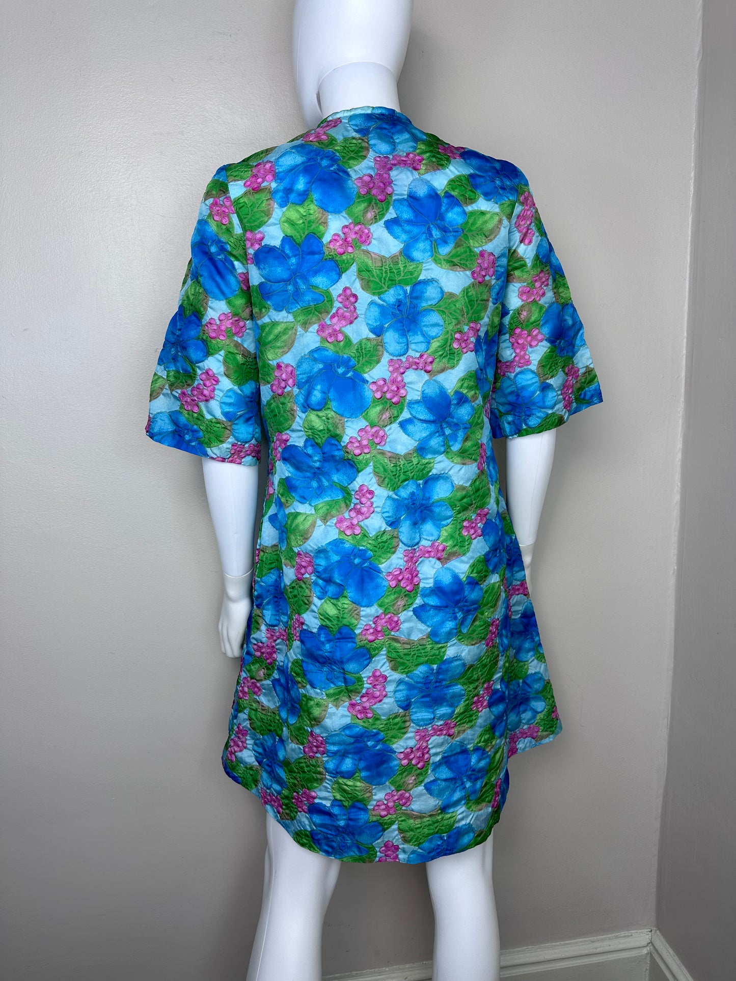 1960s Blue Floral Summer Robe, Lazy U Size Small-Medium