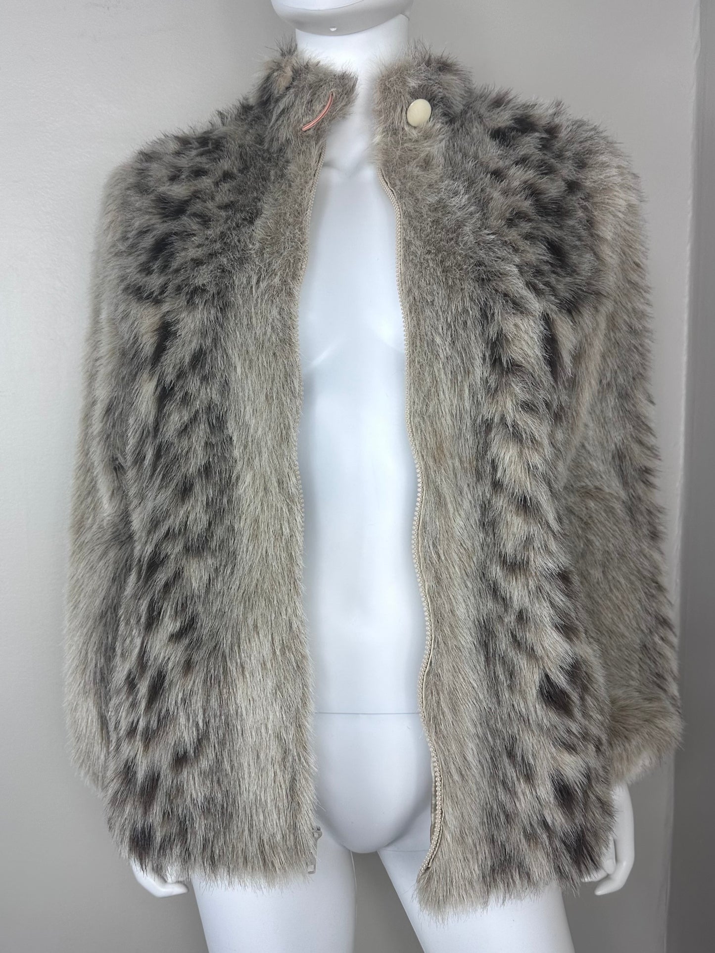 1980s Faux Fur Snow Leopard Coat, Monterey in the USA Size S/M