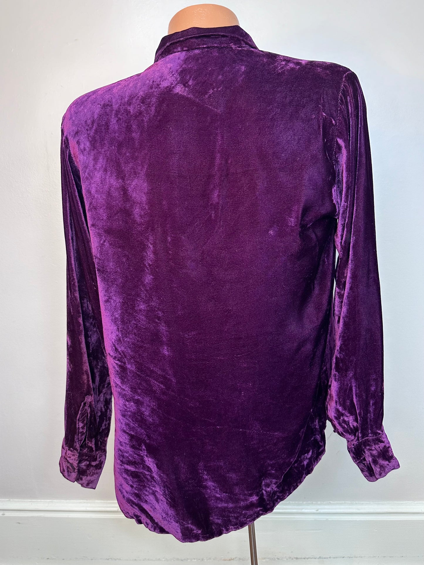 1960s Men’s Purple Velvet Shirt, Michael Webb for Carlyle Shirtmakers Size Medium