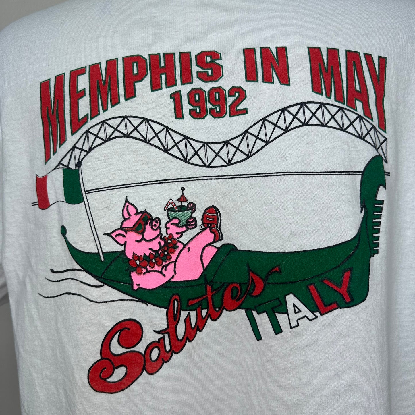 1990s Memphis in May Barbecue Contest 1992 T-Shirt, Salutes Italy, Highland Hundred Pigskinners, Hanes