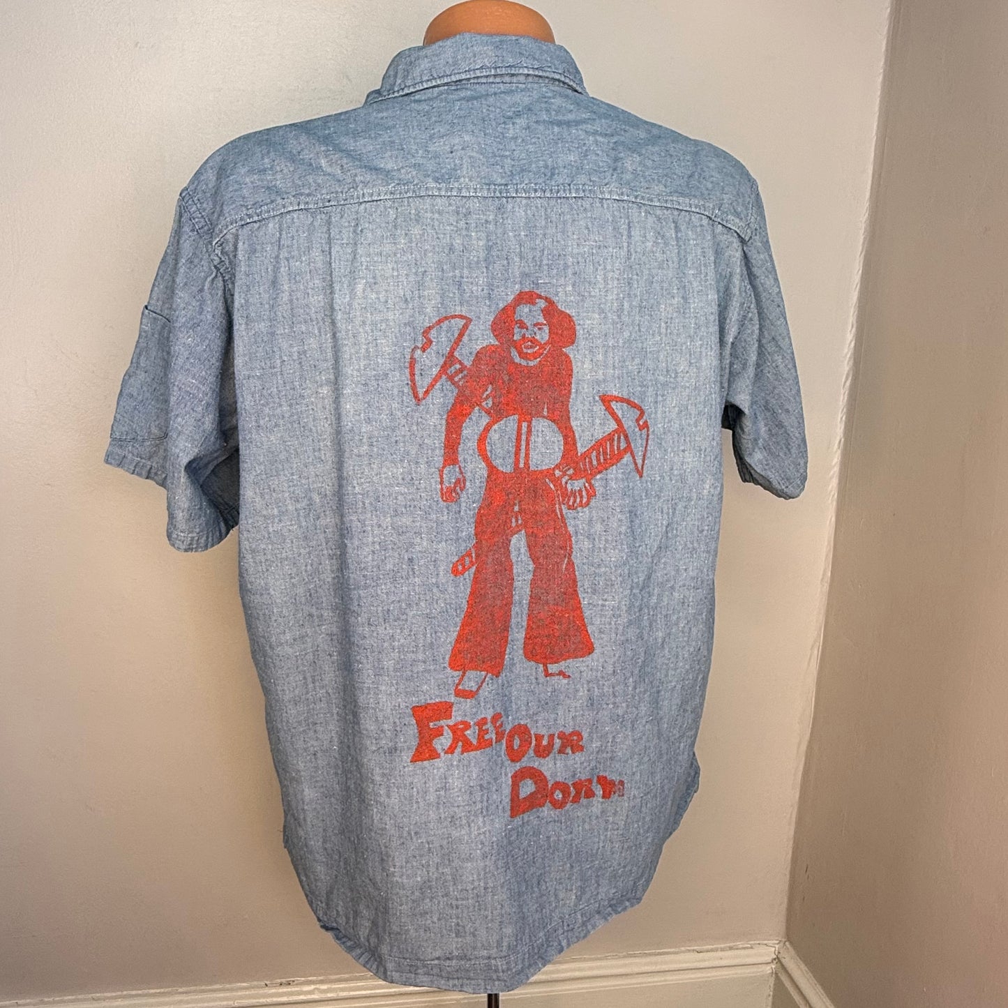 1960s Lace Up Chambray Shirt with Hippie Counter Culture Protest Print, The Surfer Size Large, Free Our Dorm