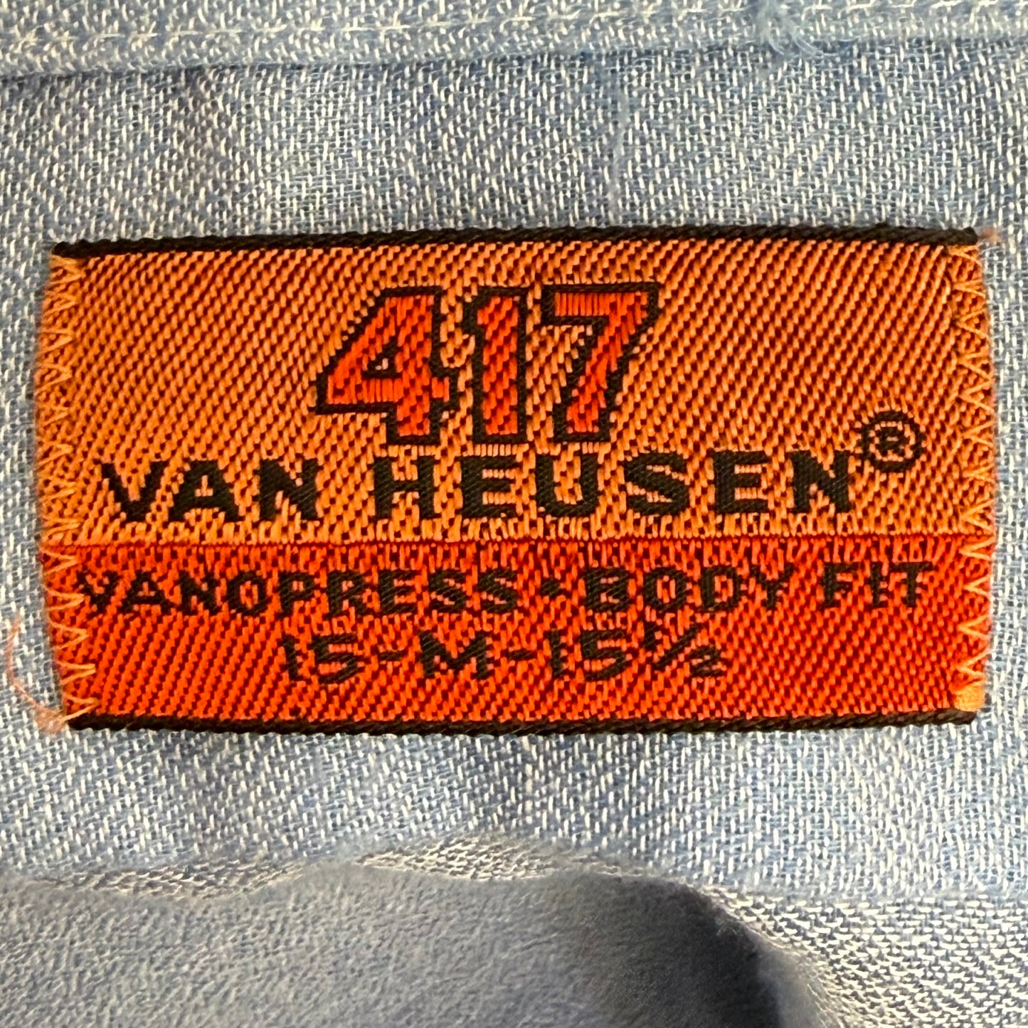 1970s Men’s Blue Tunic, Deep V Pull Over Collared Poet Shirt, 417 Van Heusen Vanopress Body Fit Size Medium