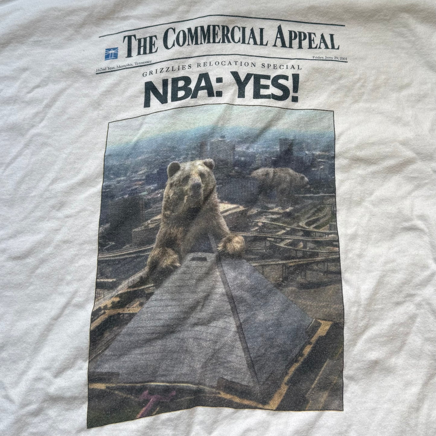 Y2K Memphis Grizzlies Commemorative NBA Front Page T-Shirt, Commercial Appeal, Hanes Beefy T Size Medium