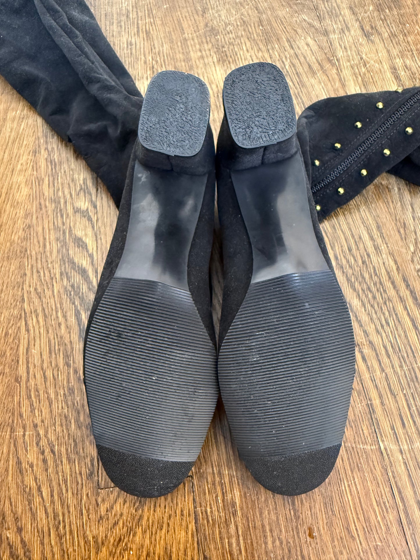 1960s/70s Black Velvet Studded Go go Boots, Riviera’s Size 7 1/2 Narrow