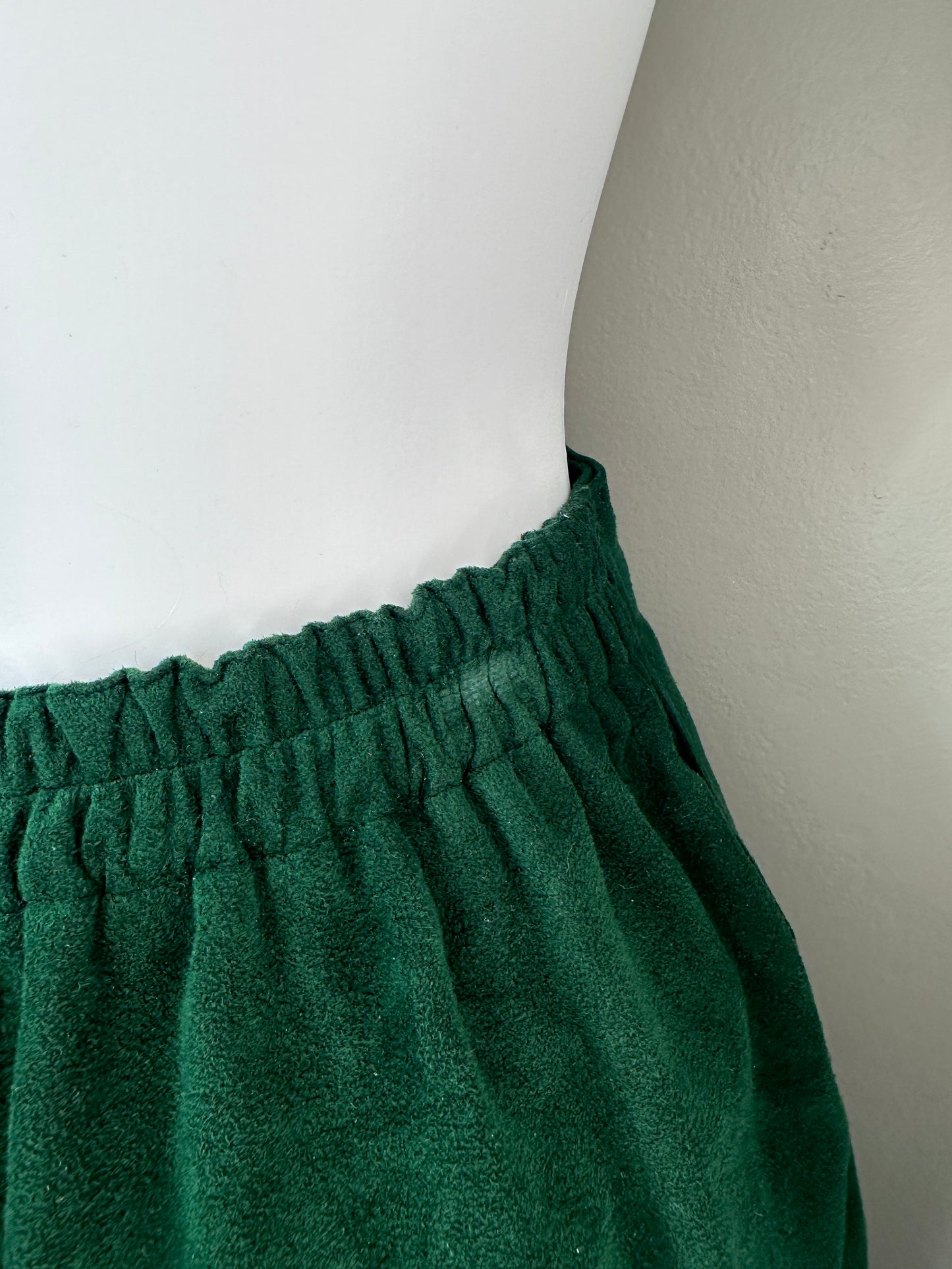 1980s Green Ultrasuede Vest and Skirt Set, Signatures by Russ Taylor Size Small-Medium