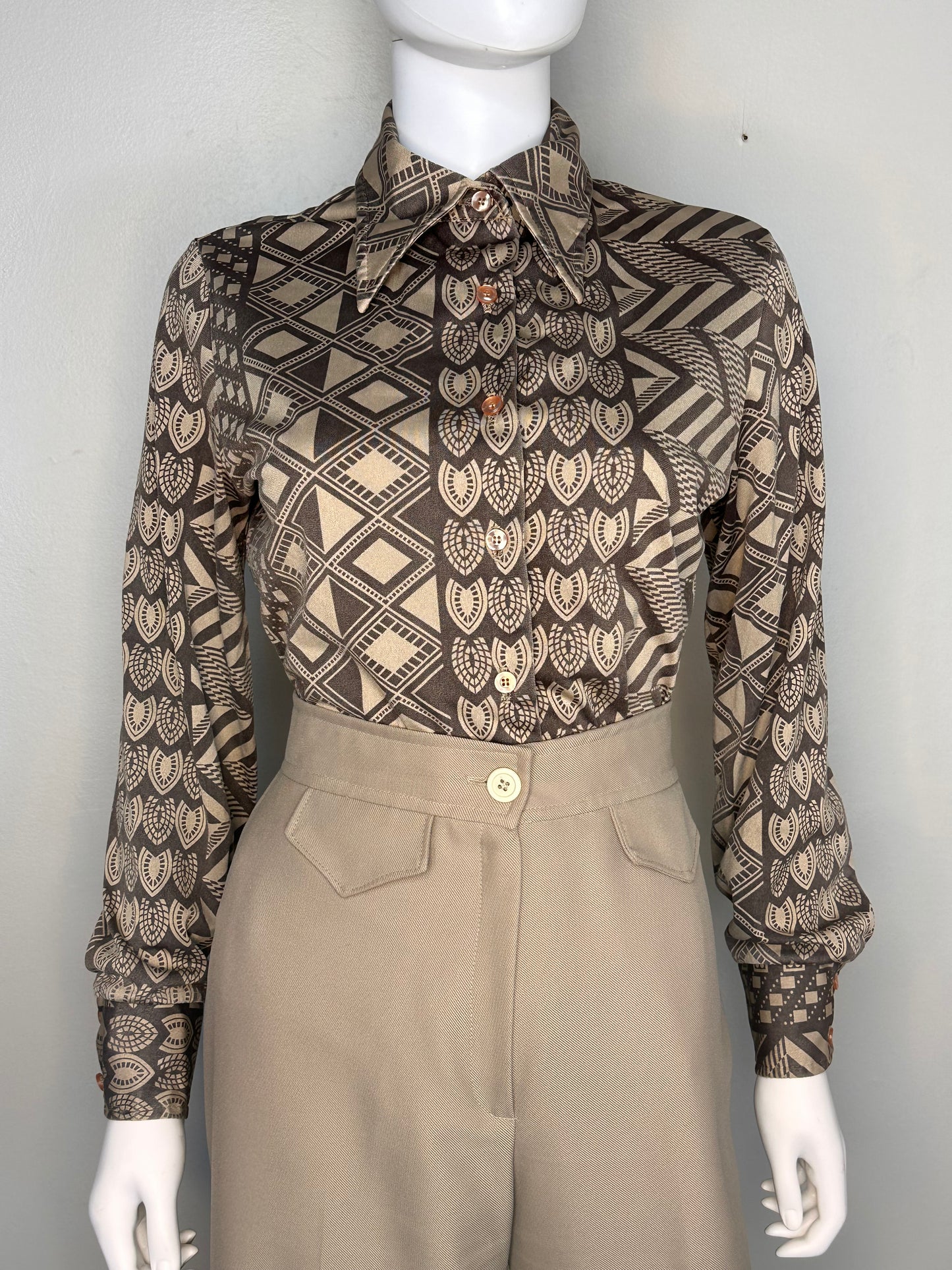 1970s Brown Geometric Art Deco Print Long Sleeve Blouse, Jantzen Size Medium