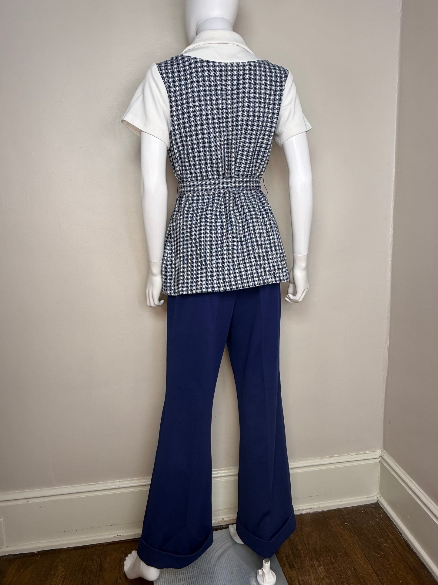 1970s Double Knit Short Sleeve Pant Suit, Navy Blue Polyester Tunic and Bell Bottom Pants, Size Medium
