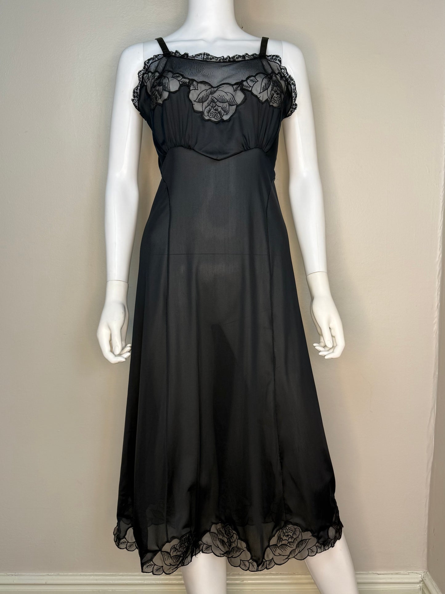 1950s Black Floral Lace Full Slip, Wonder Maid Empire Collection Size Small, Embroidered Roses
