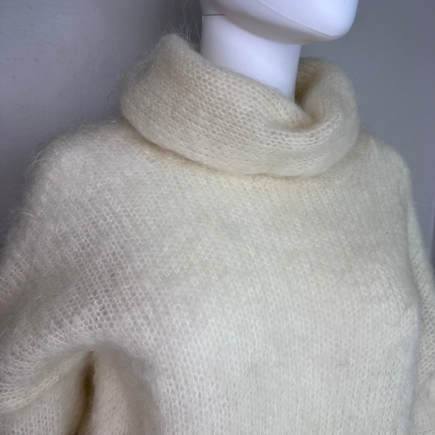 1980s Cream Mohair Slouchy Turtleneck Sweater, Tam O’Shanter Knitwear Co Ltd Size Large