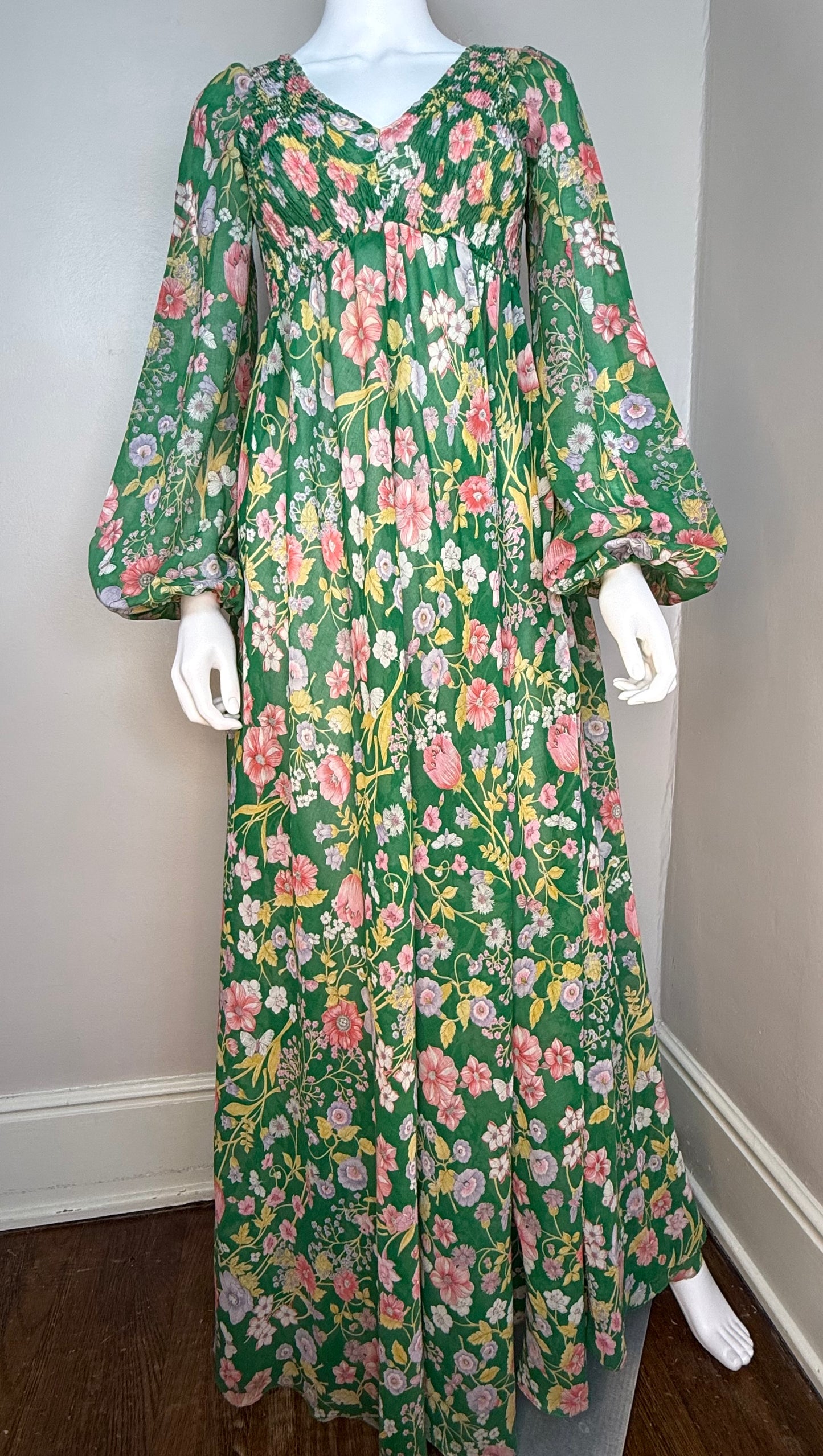 1970s Green Floral Maxi Dress, Denise Are There! Bonwit Teller, Size XS-Small Tall