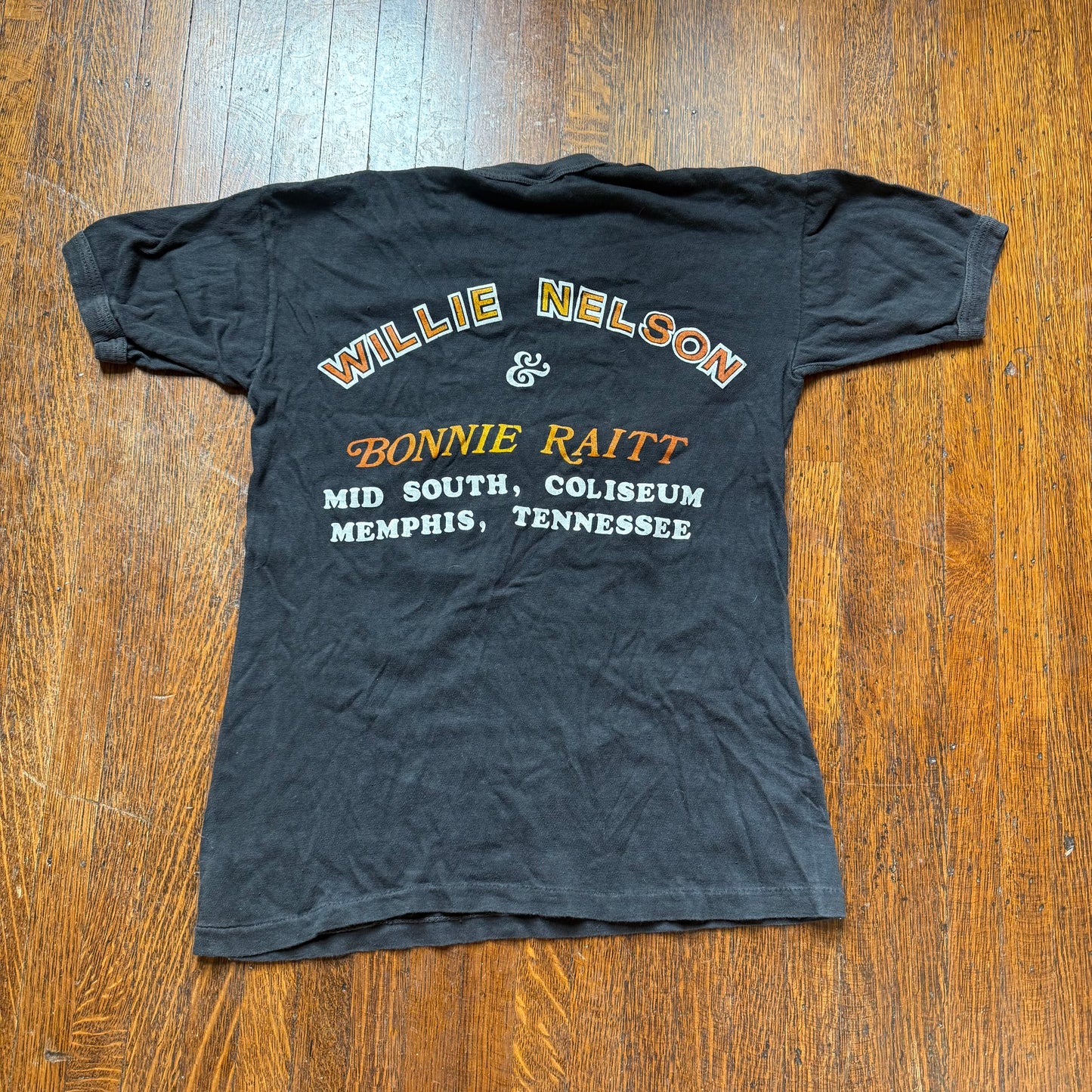 1970s Willie Nelson Concert T-Shirt, Bonnie Raitt, Mid South Coliseum Memphis, Fantasy Size Small, Parking Lot Tee