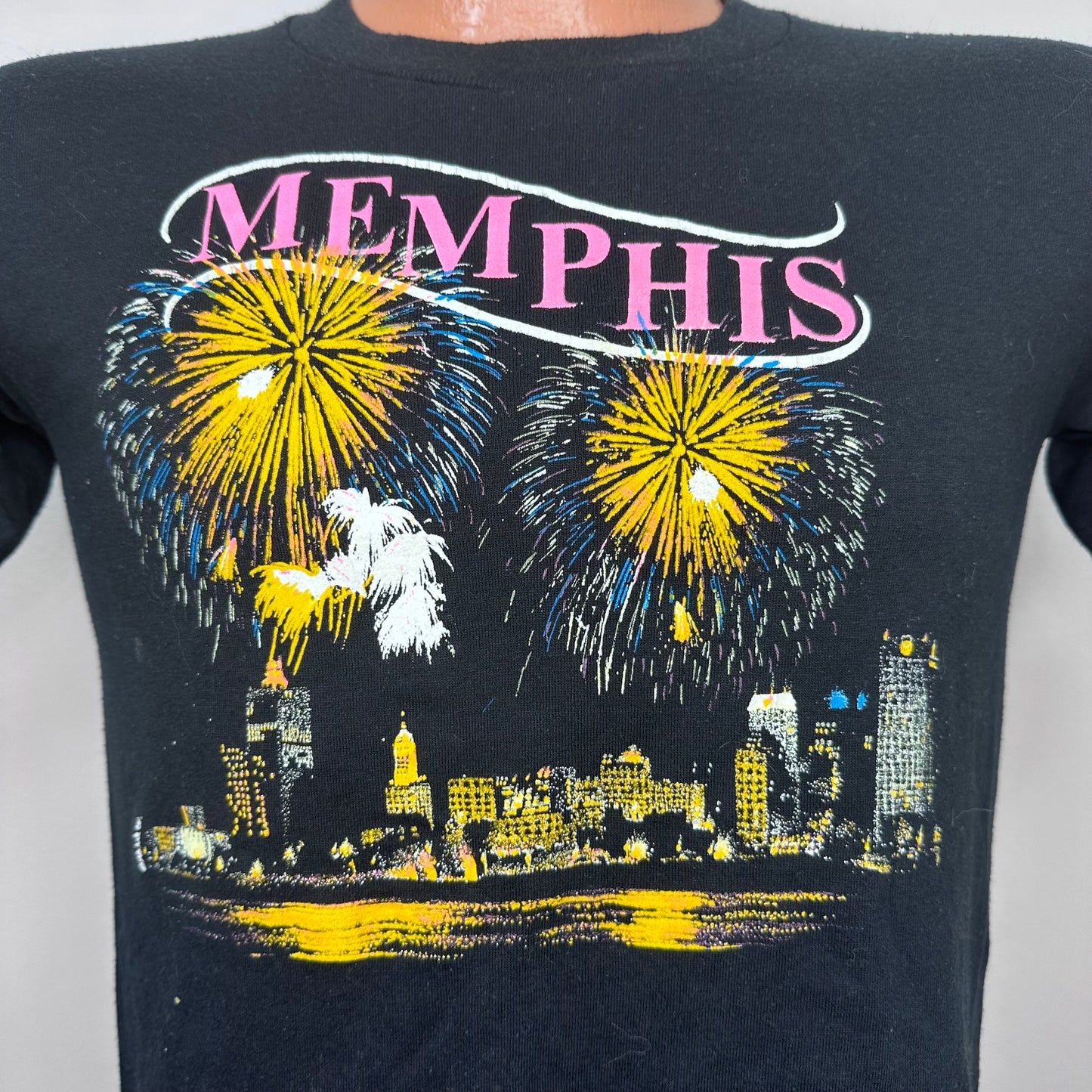 1980s Memphis Skyline T-Shirt, Jerzees Size Small