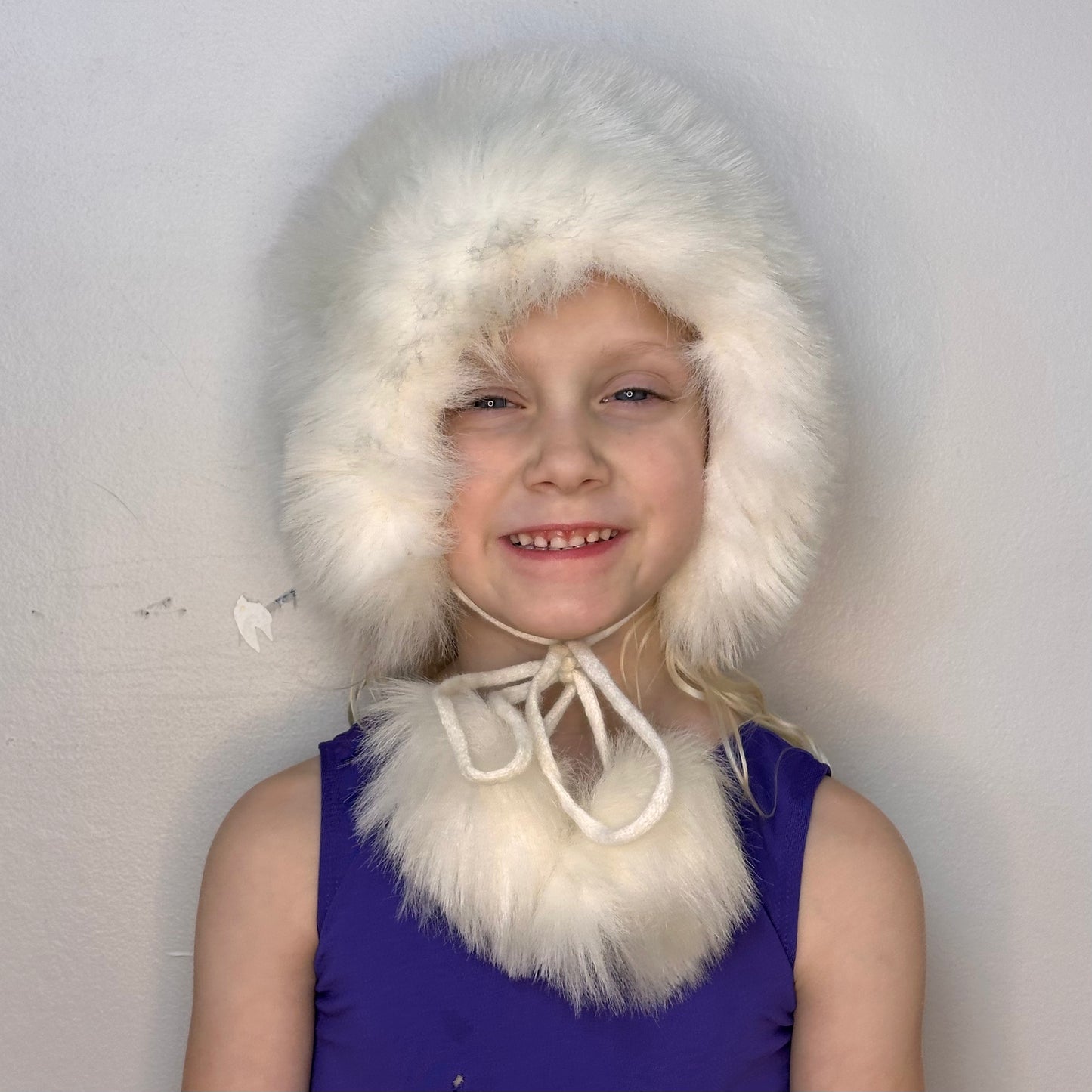 1960s/70s Cream Faux Fur Hat with Pom Poms Tie