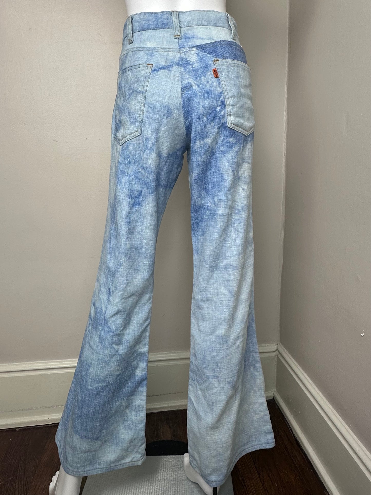 1970s Levi’s Blue Tie Dye Bell Bottom Jeans, 33x31, Orange Tab