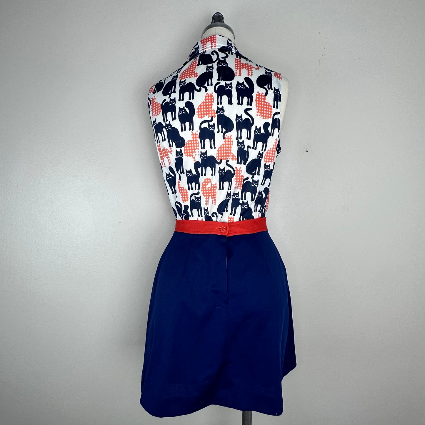 1960s/70s Cat Print Blouse and Skort Set, Size Small, Women's Golf Outfit