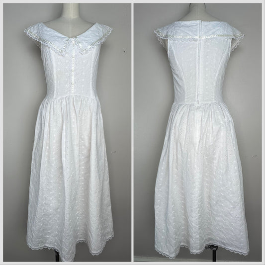 1980s Gunne Sax White Eyelet Dress, Jessica McClintock Size Small