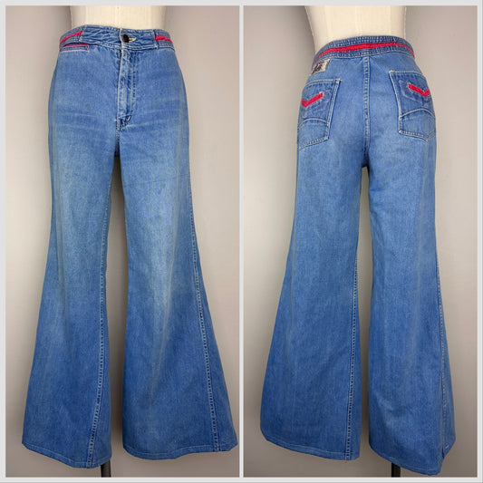 1970s Viceroy Bell Bottom Blue Jeans, 29.5"x30", Red Denim accents