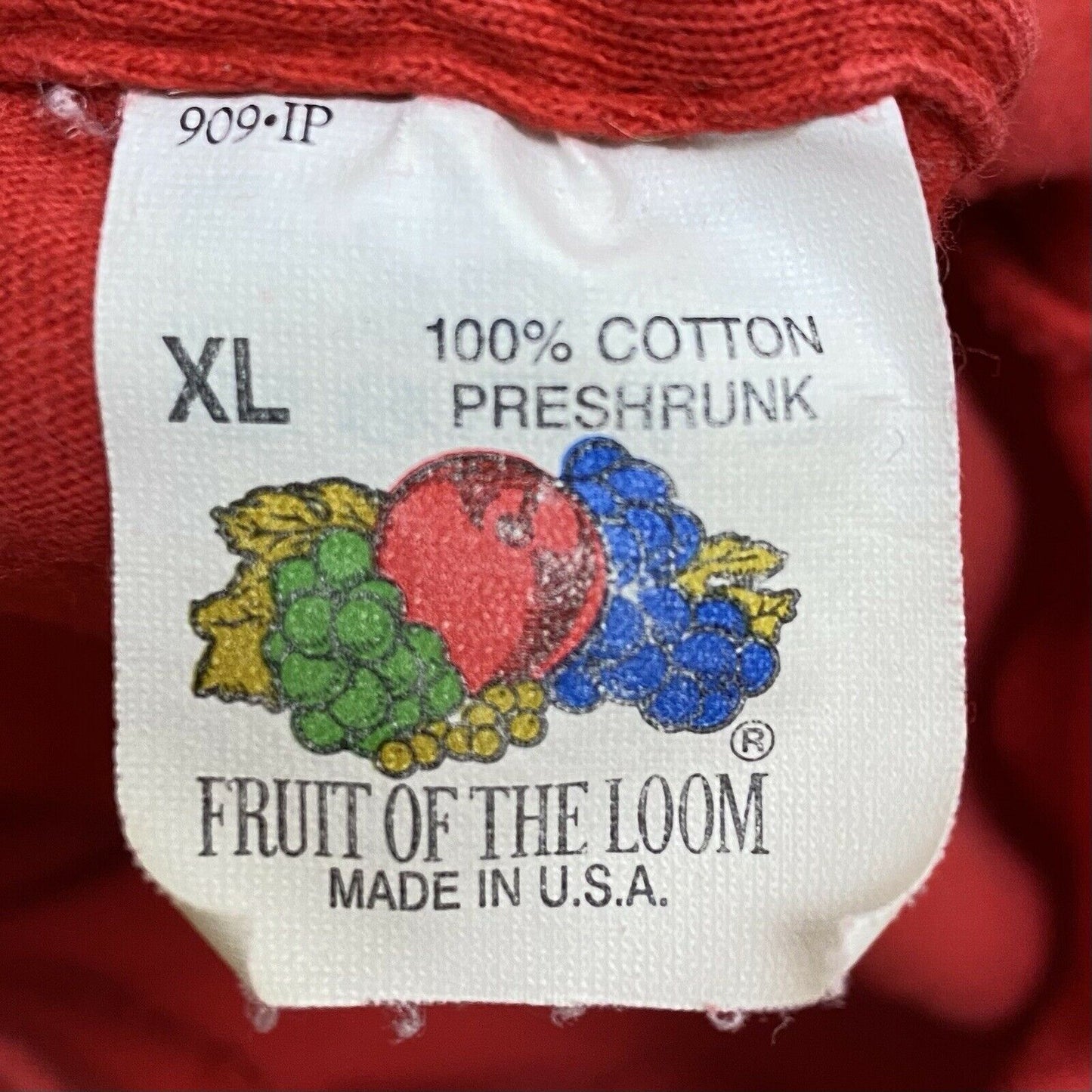 1980s Red Pocket T-Shirt, Fruit of the Loom Size L/XL, Single Stitch Blank Tee