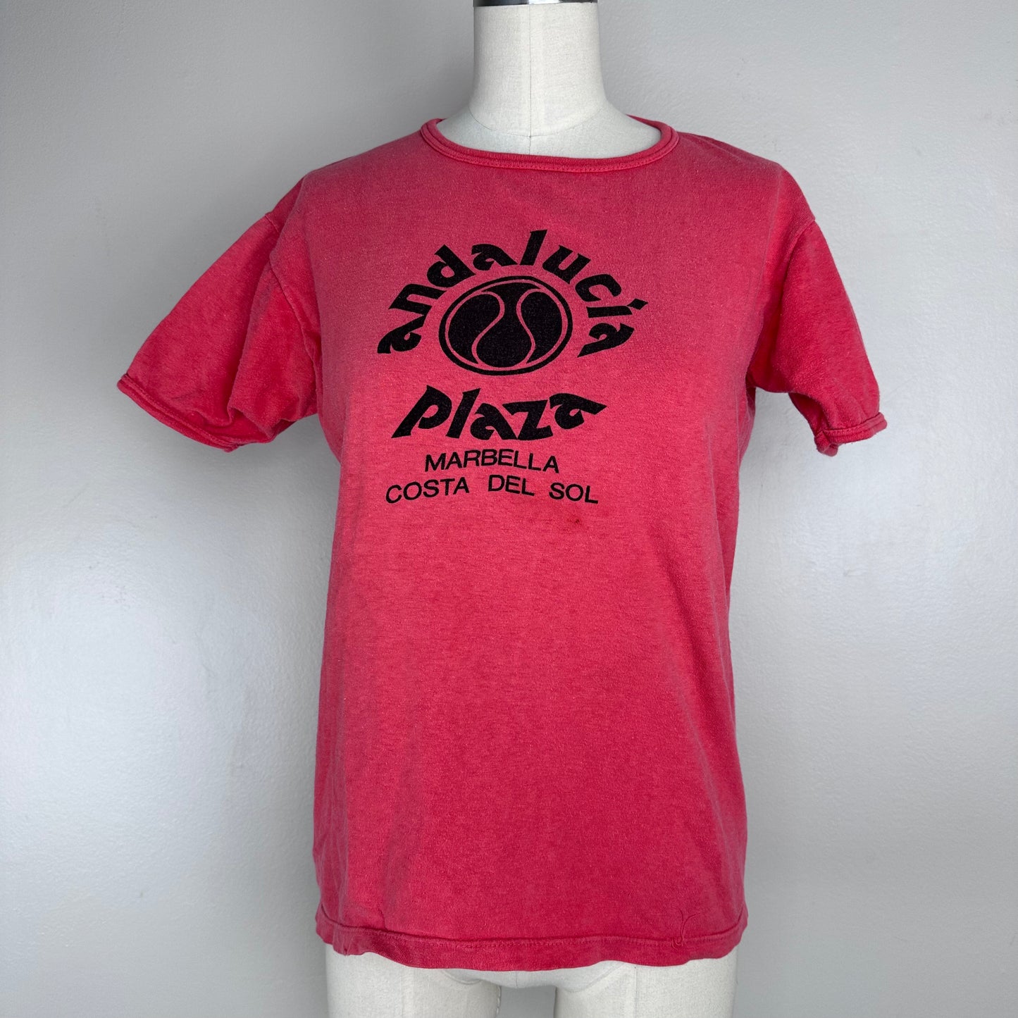 1970s Andalucia Plaza Marbella Costa del Sol Spain Souvenir T-Shirt, Size Small, Faded Red, Distressed