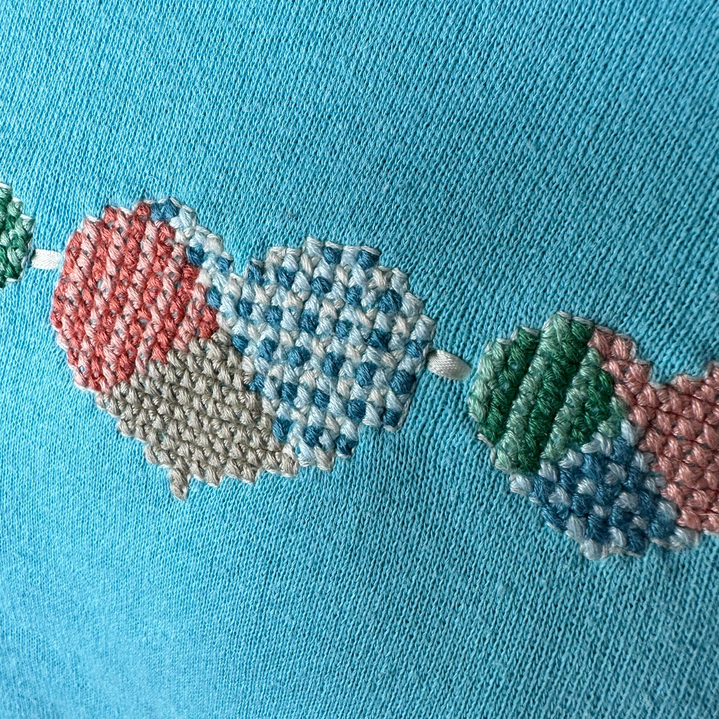 1980s Cross Stitched Sweatshirt, Hearts, Size Medium