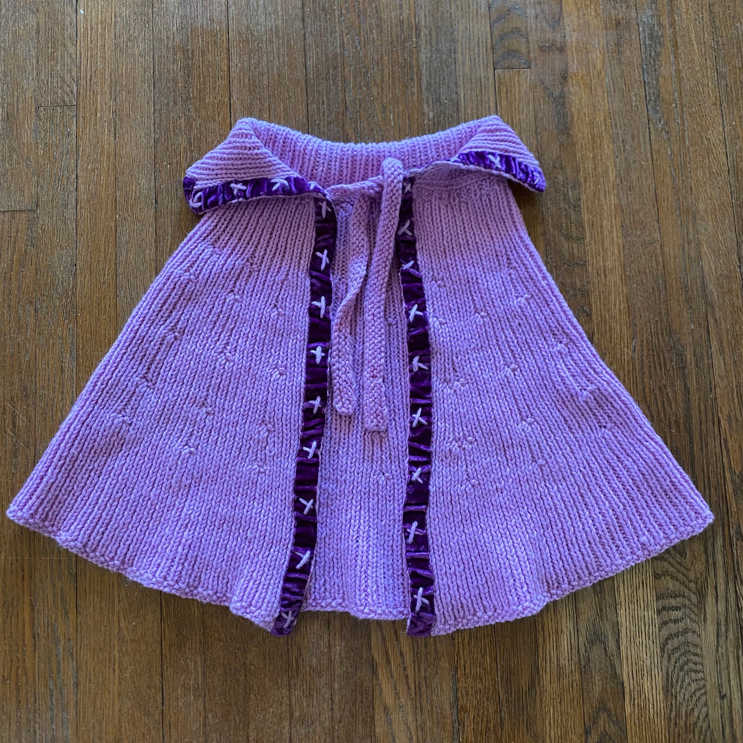 1930s/40s Knitted Purple Cape, Collared with Tie