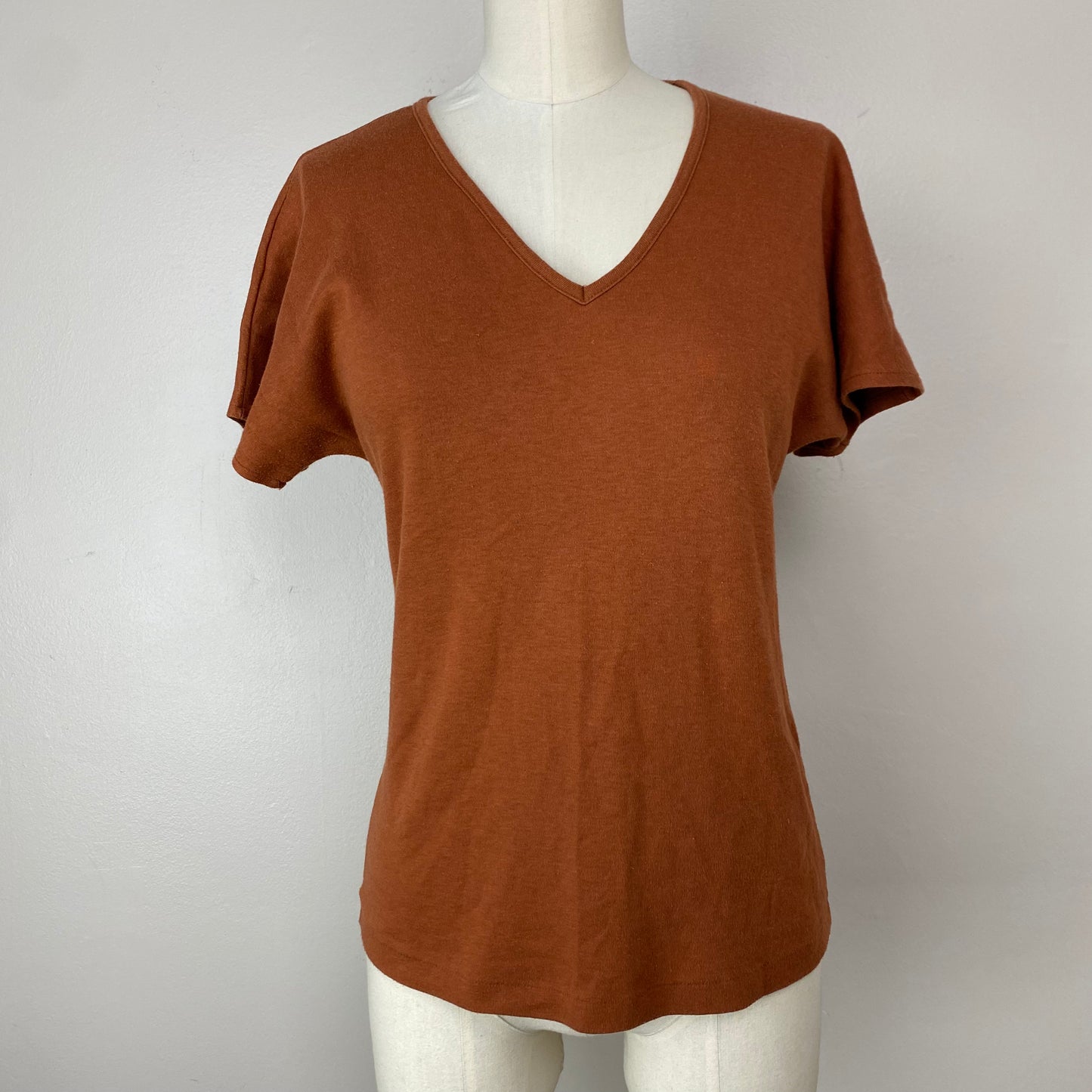 1970s Brown V Neck T-Shirt, Feminine Cut, Size Small