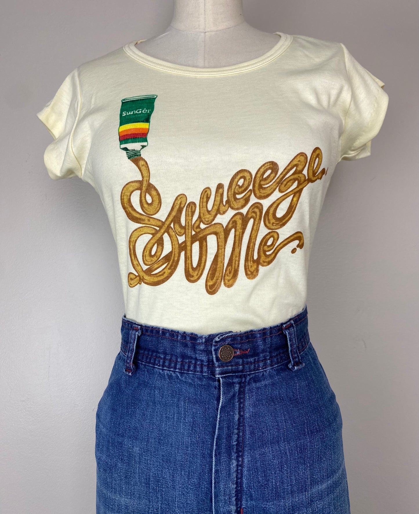 1970s Coppertone Promo T-Shirt, Squeeze Me, Size XS/S