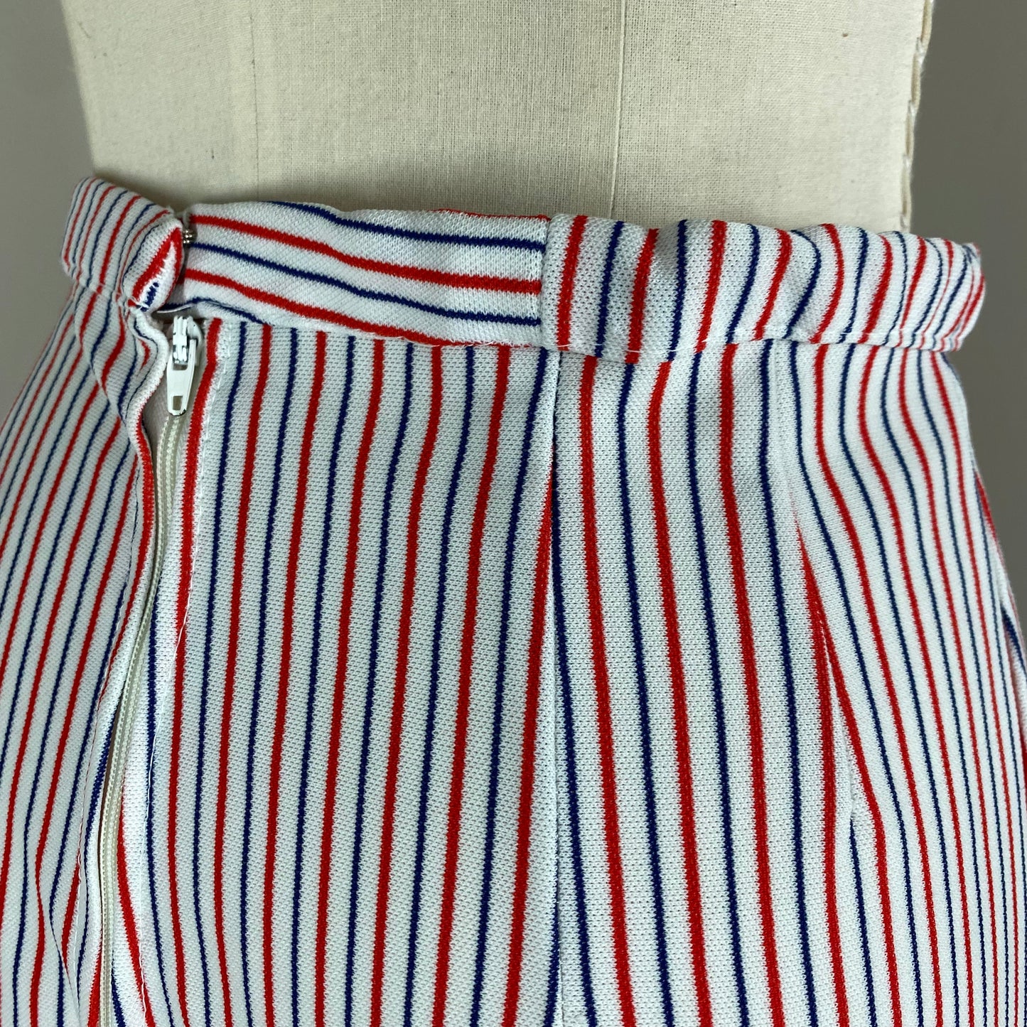 1970s Red White and Blue Striped Shorts, Handmade, Size Medium, 28" Waist, High Waisted with Back Zip