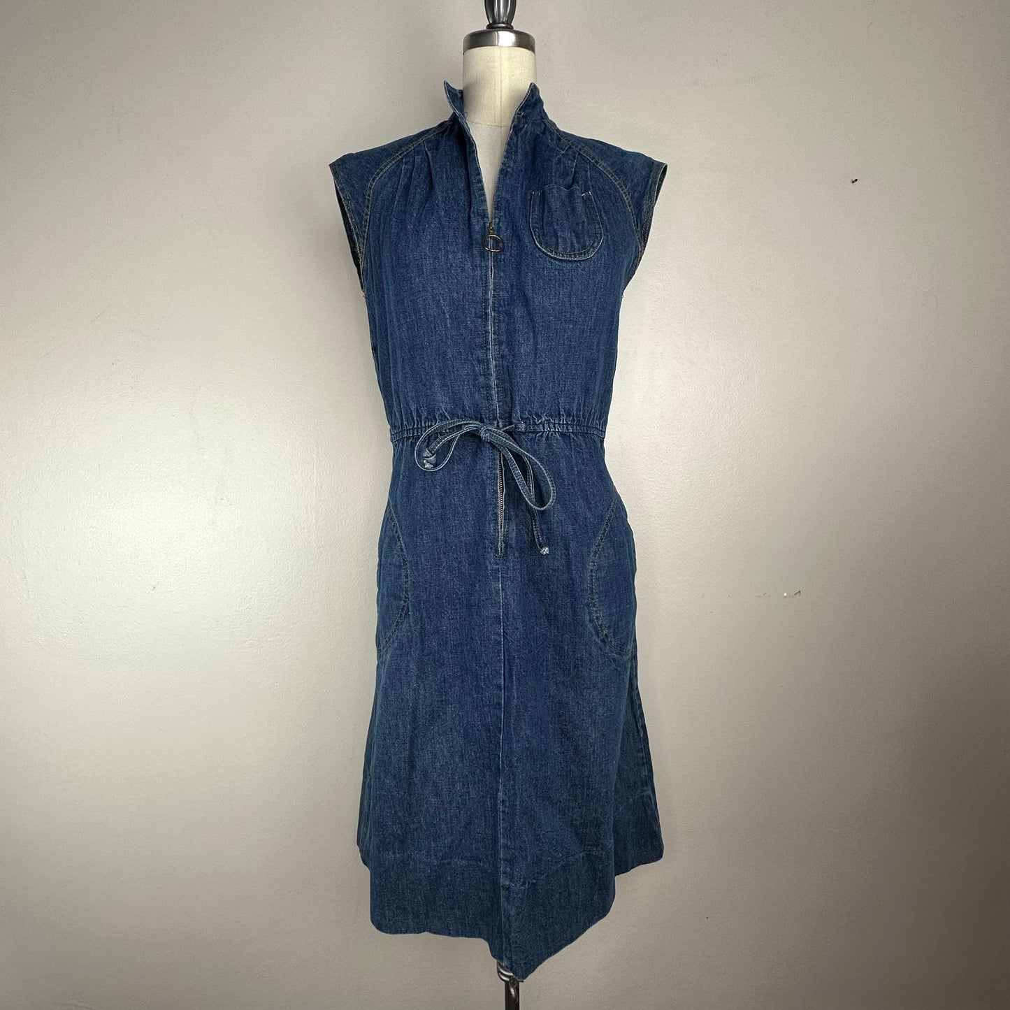 1970s Denim Dress, Sue Brett Size Small, Zip front