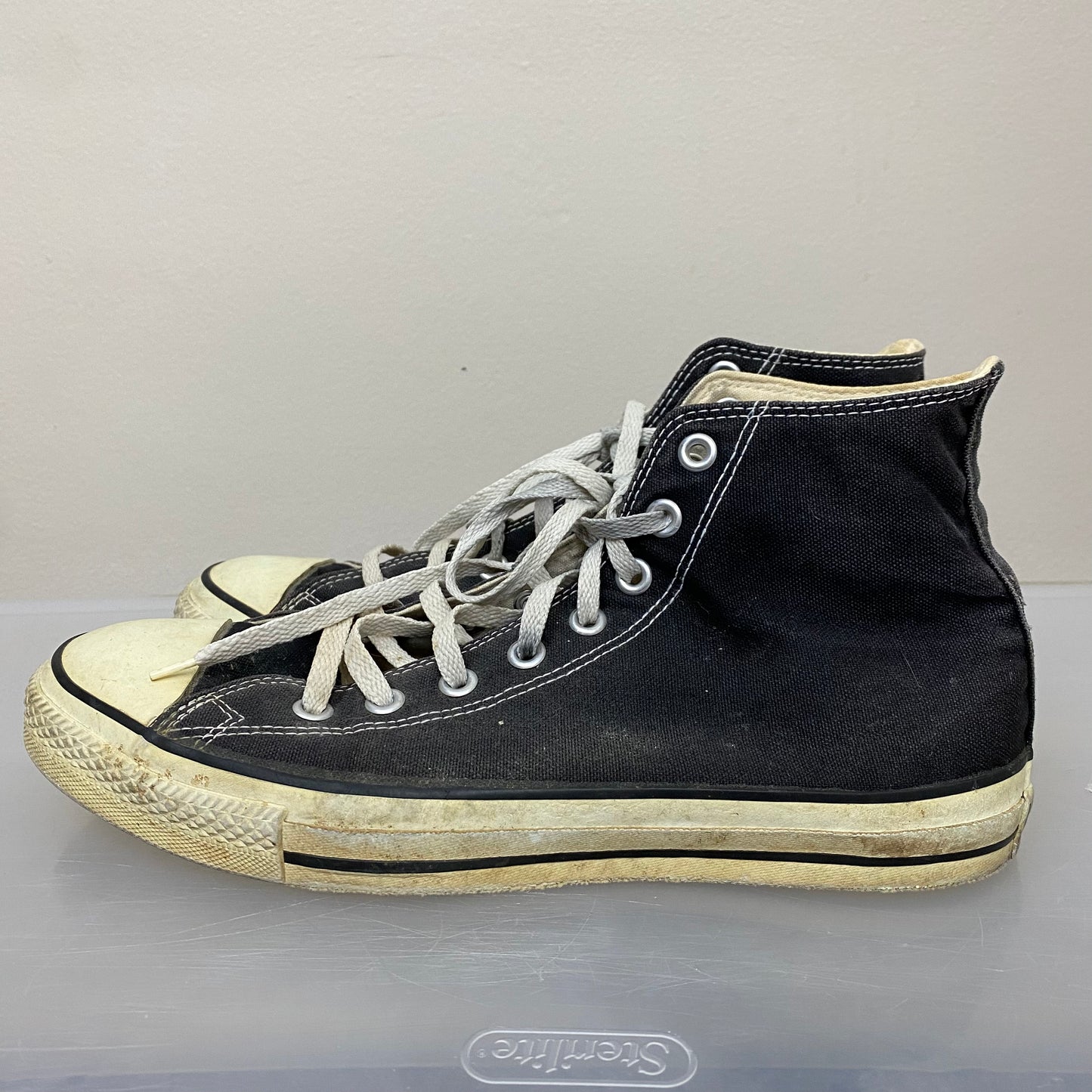 1990s Converse All Stars, Made in USA, Chuck Taylor, Black High Top Size 10 1/2