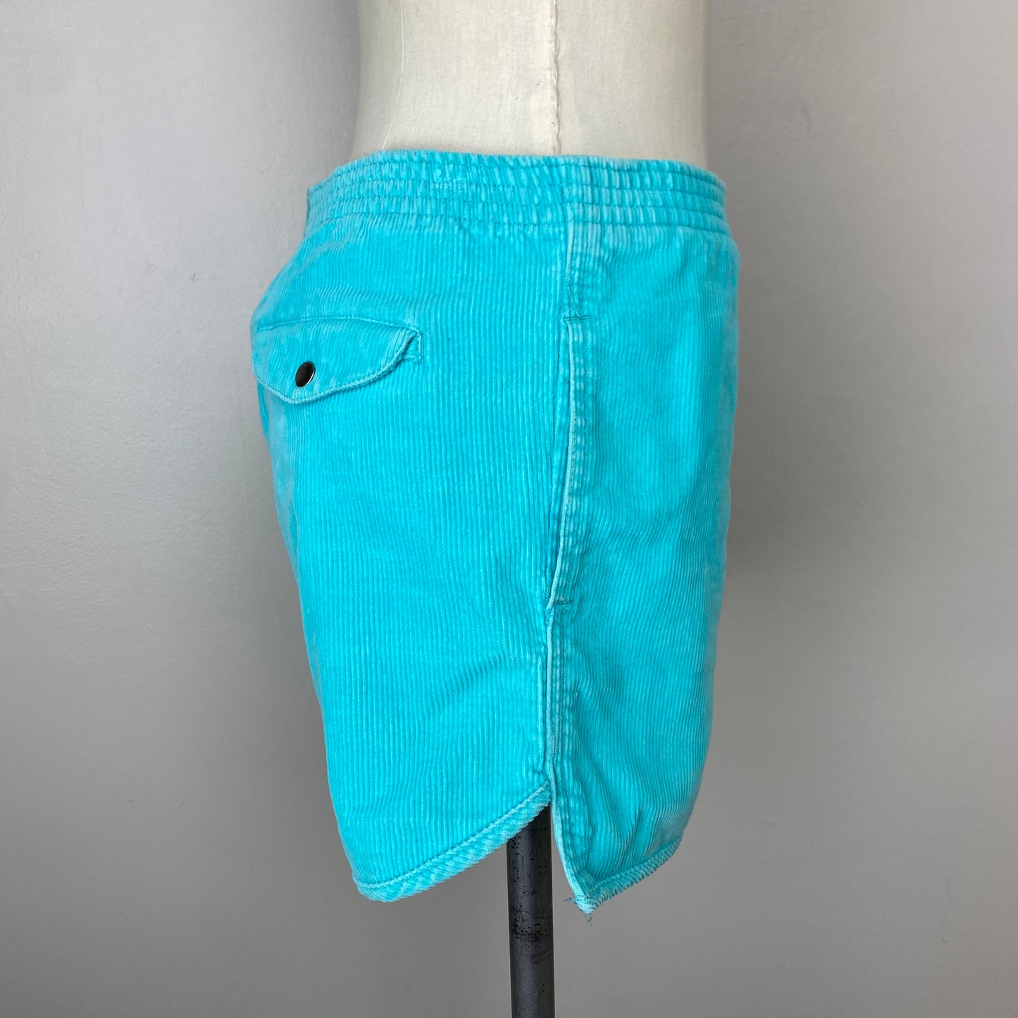 1980s Aqua Corduroy Shorts, Honors Sport, Size Small