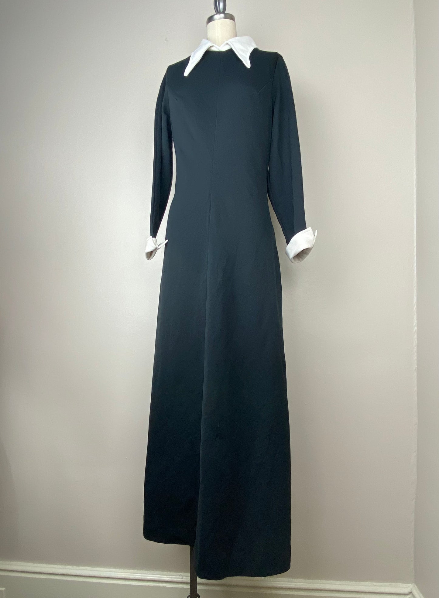 1970s Black Maxi Dress with White Pointed Collar and Cuffs, Sears Fashions Size M-L