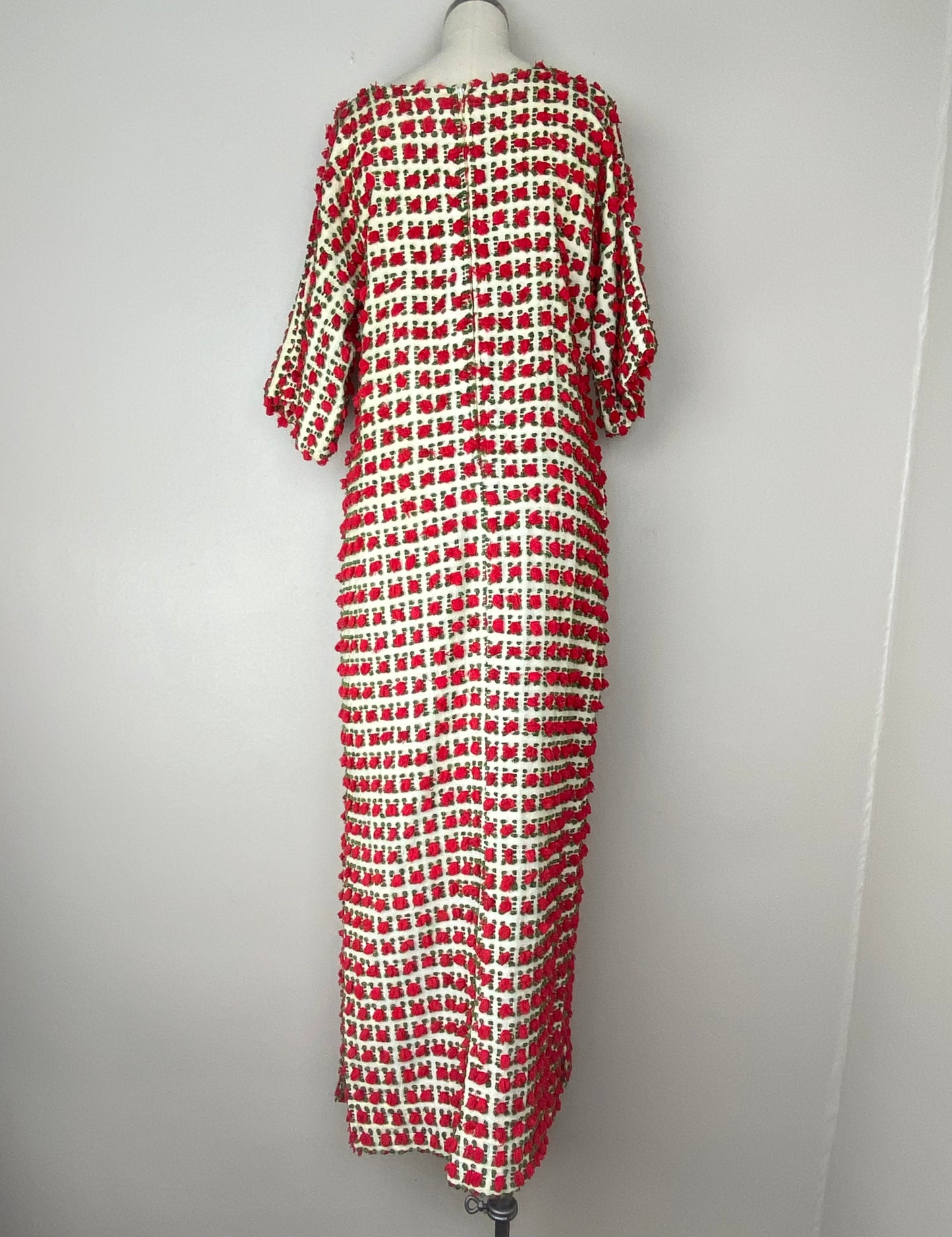 1960s/70s Christmas Kaftan Dress, Chezelle Size XS/S, 3D Yarn Red Roses, Christmas