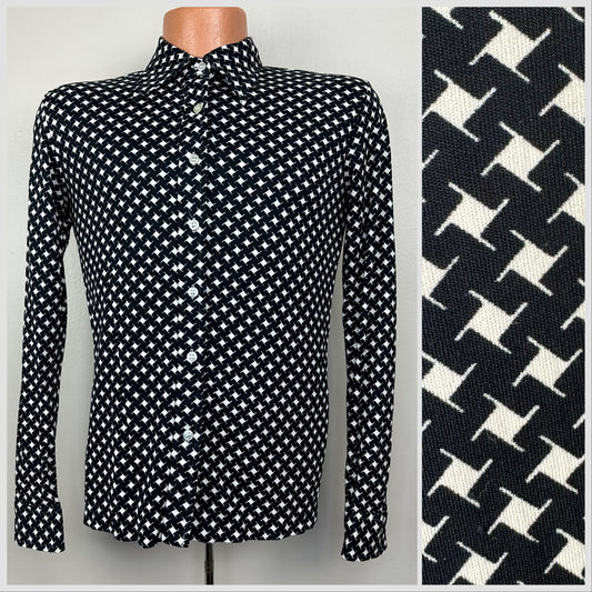 1970s Black and White Print Dagger Collar Shirt Size Medium