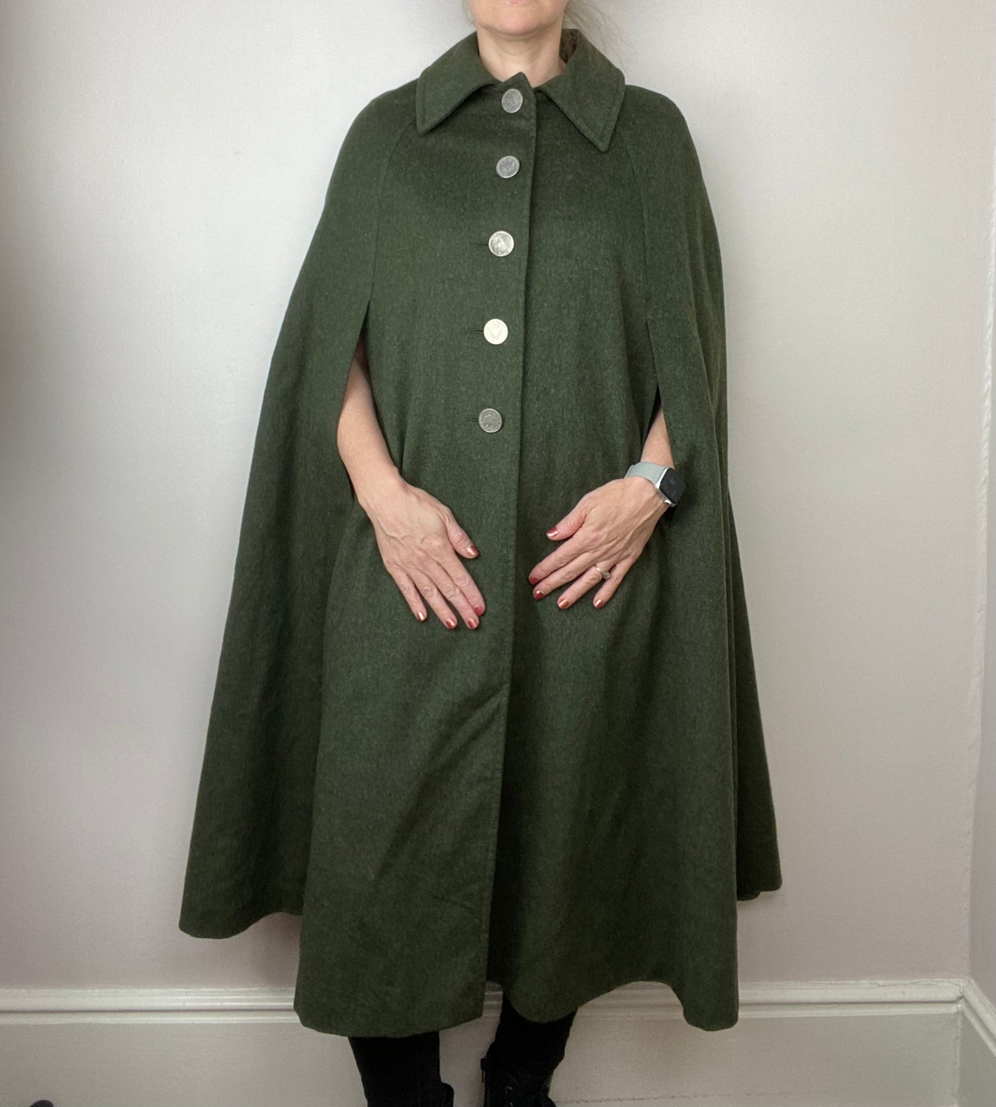 1960s Austrian Loden Wool Green Cape, Size 36, Karlin aus den Schurarzwald, Europe Style Reifri