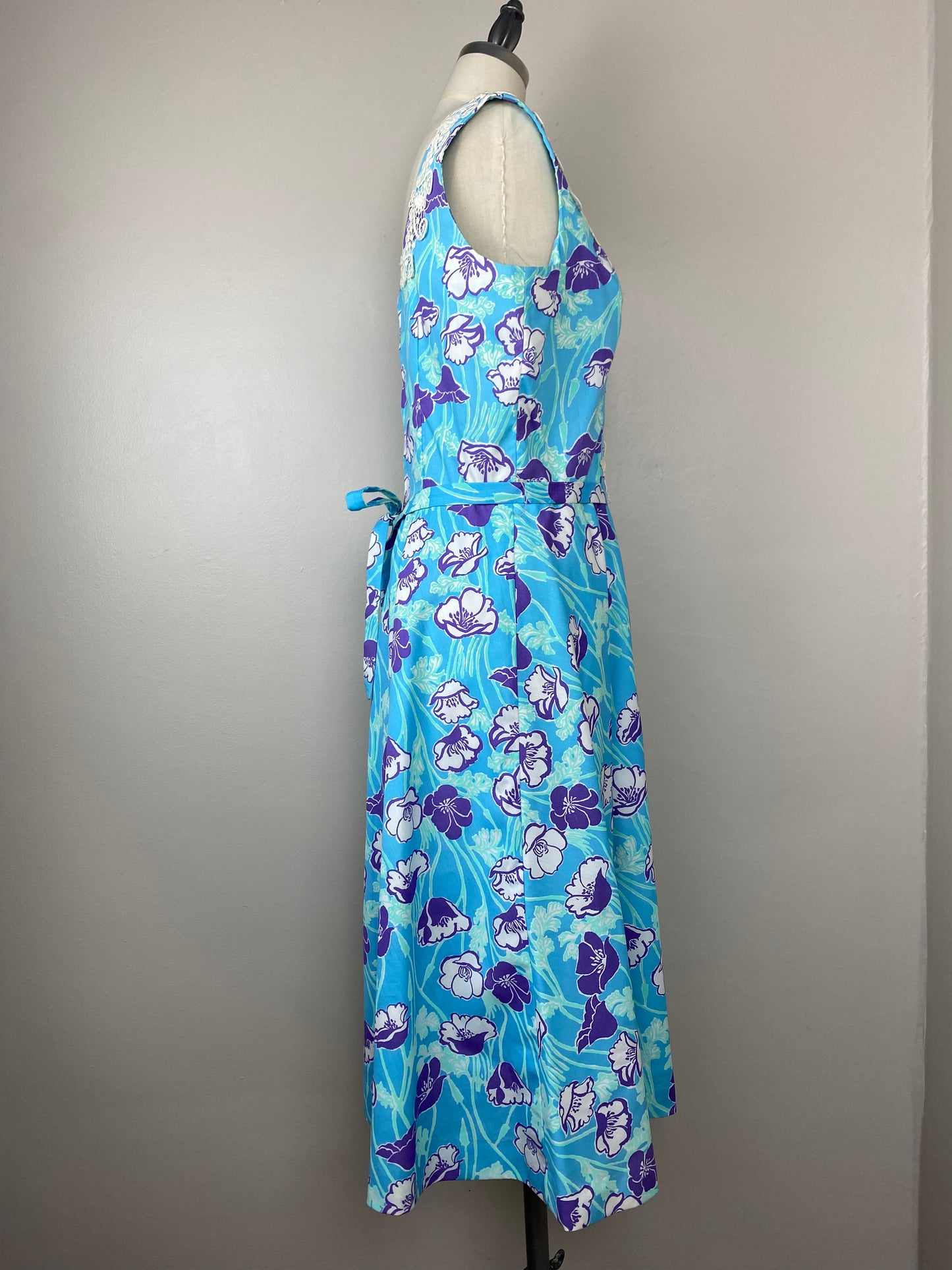 1970s Lilly Pulitzer Midi Dress, The Lilly Size M, Blue Floral Fit and Flare