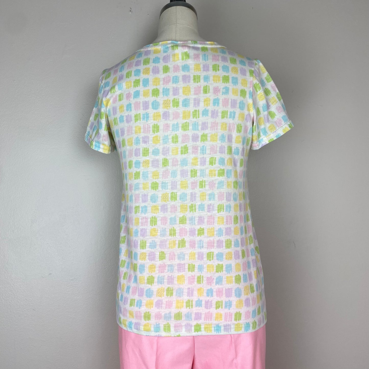 1970s Maternity T-Shirt, Size Small, Pastel Scribbles