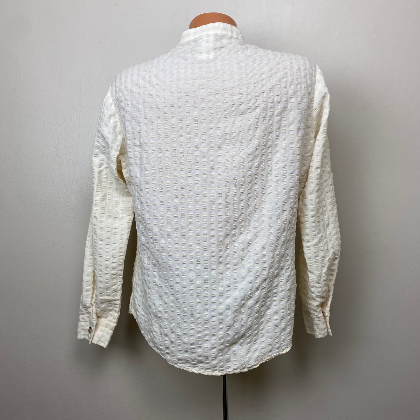 1970s Kennington Men's Seersucker Shirt, Size Large, Cream Boho Hippie