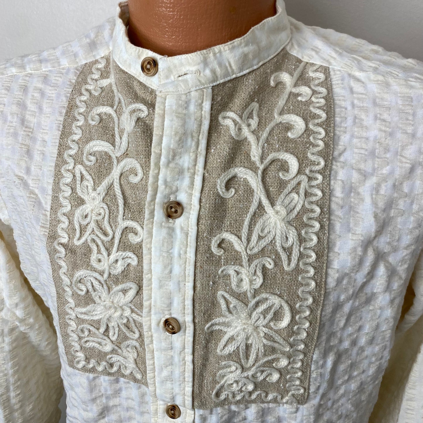 1970s Kennington Men's Seersucker Shirt, Size Large, Cream Boho Hippie