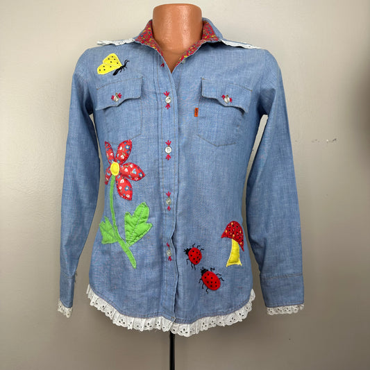 1970s Chambray Shirt with Appliqué and Lace Trim, Levi’s Size Small