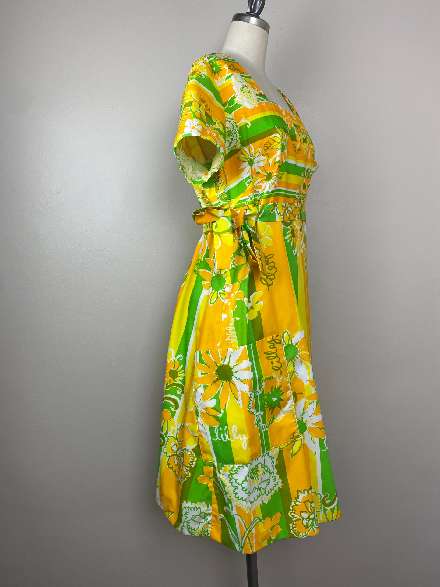 1960s Lilly Pulitzer Dress, The Lilly, Size Medium