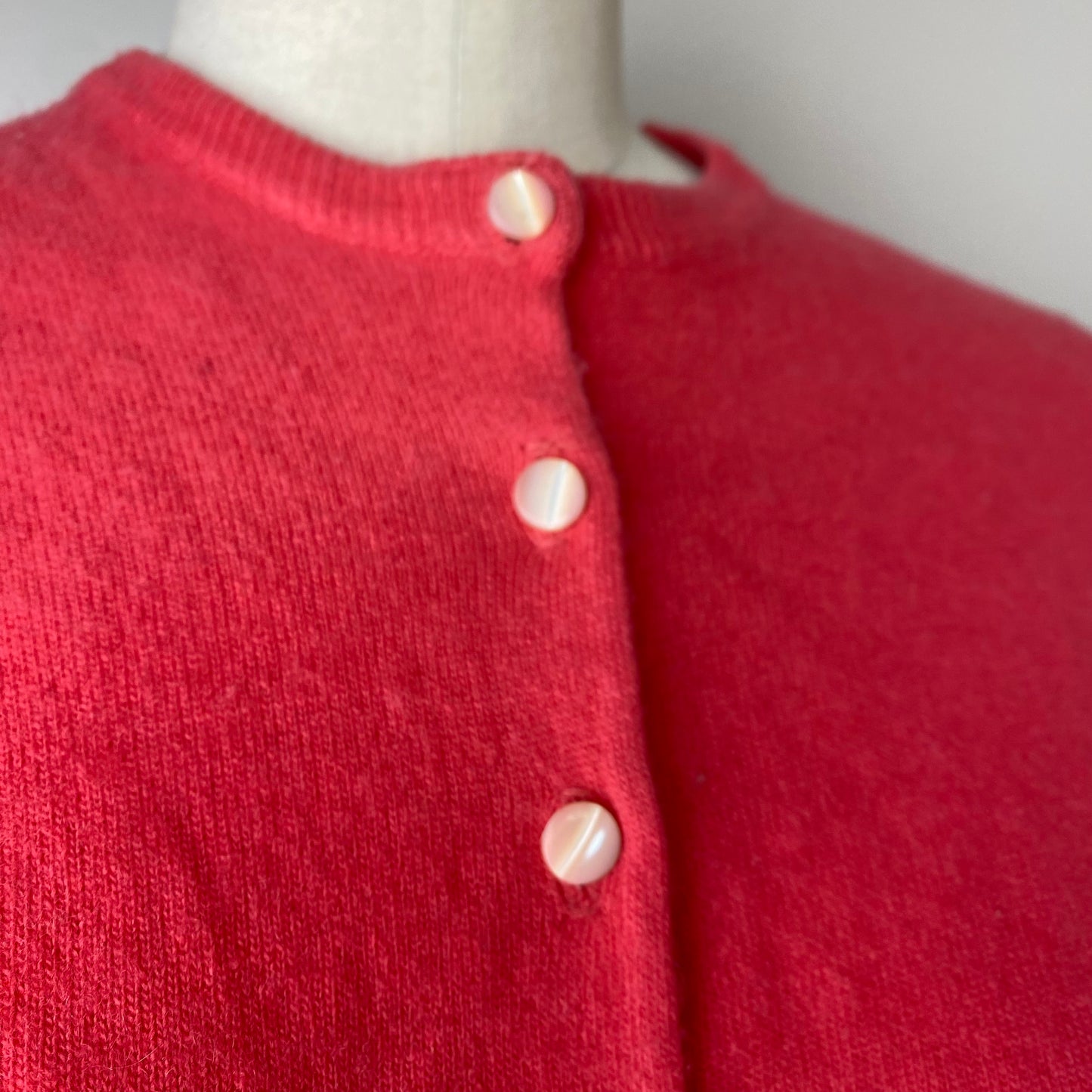 1950s/60s Deep Coral Pink Cashmere Cardigan, Fully Fashioned by de Loux, Size XS/S