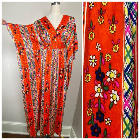 1960s/70s Floral Kaftan, Tiffany Loungewear, Size Medium