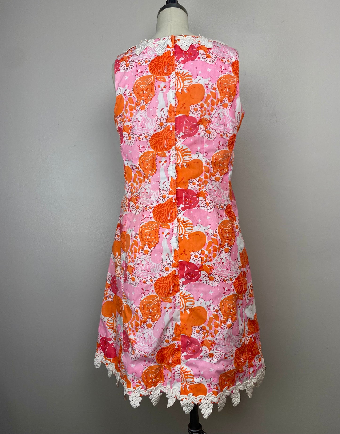 1960s The Lilly Shift Dress, Psychedelic Cat Print, Lilly Pulitzer, Size S/M